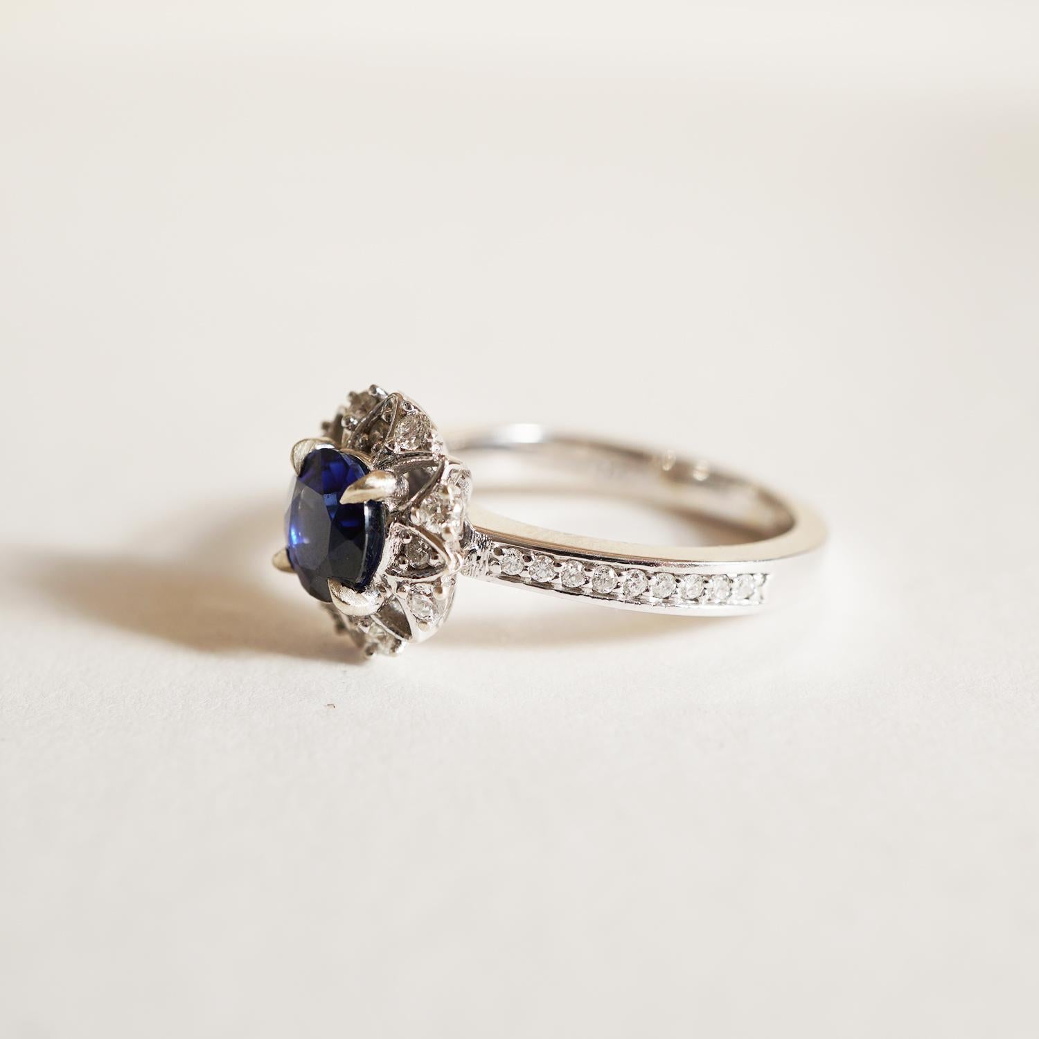 Women's 1.05 Carat Sapphire Diamond White Gold Engagement Ring For Sale