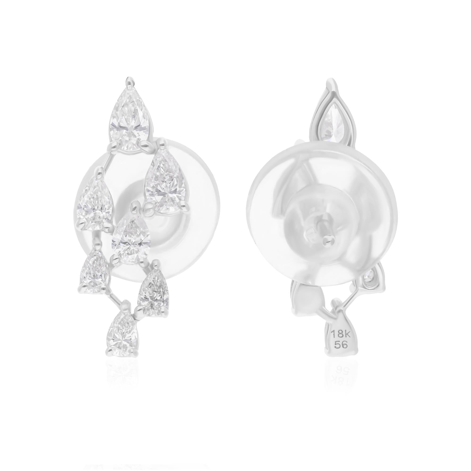 Fundidos en oro de 14 quilates, estos exquisitos pendientes están engastados con 1,05 quilates de brillantes diamantes.

SIGUE LA TIENDA DE SPECTRUM JEWELS para ver la última colección y piezas exclusivas. Spectrum Jewels se enorgullece de ser uno