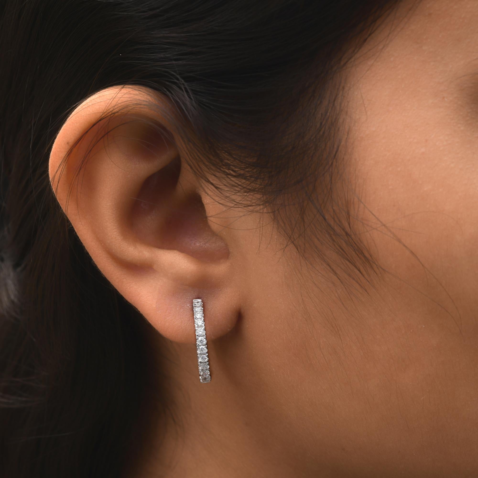 Round Cut 1.05 Carat SI/H Round Brilliant Cut Diamond Hoop Earrings 18 Karat White Gold For Sale