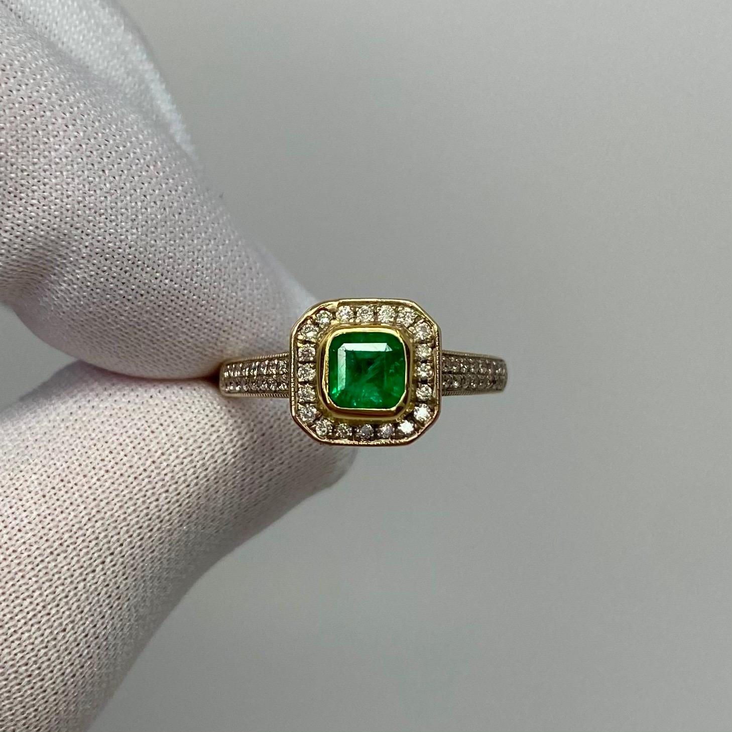 1.05 Carat Vivid Green Colombian Emerald Diamond Art Deco Style 18K Gold Ring 4