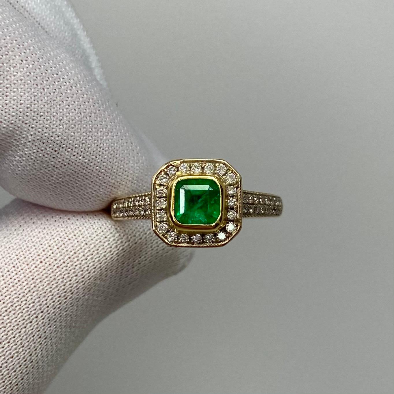 Square Cut 1.05 Carat Vivid Green Colombian Emerald Diamond Art Deco Style 18K Gold Ring
