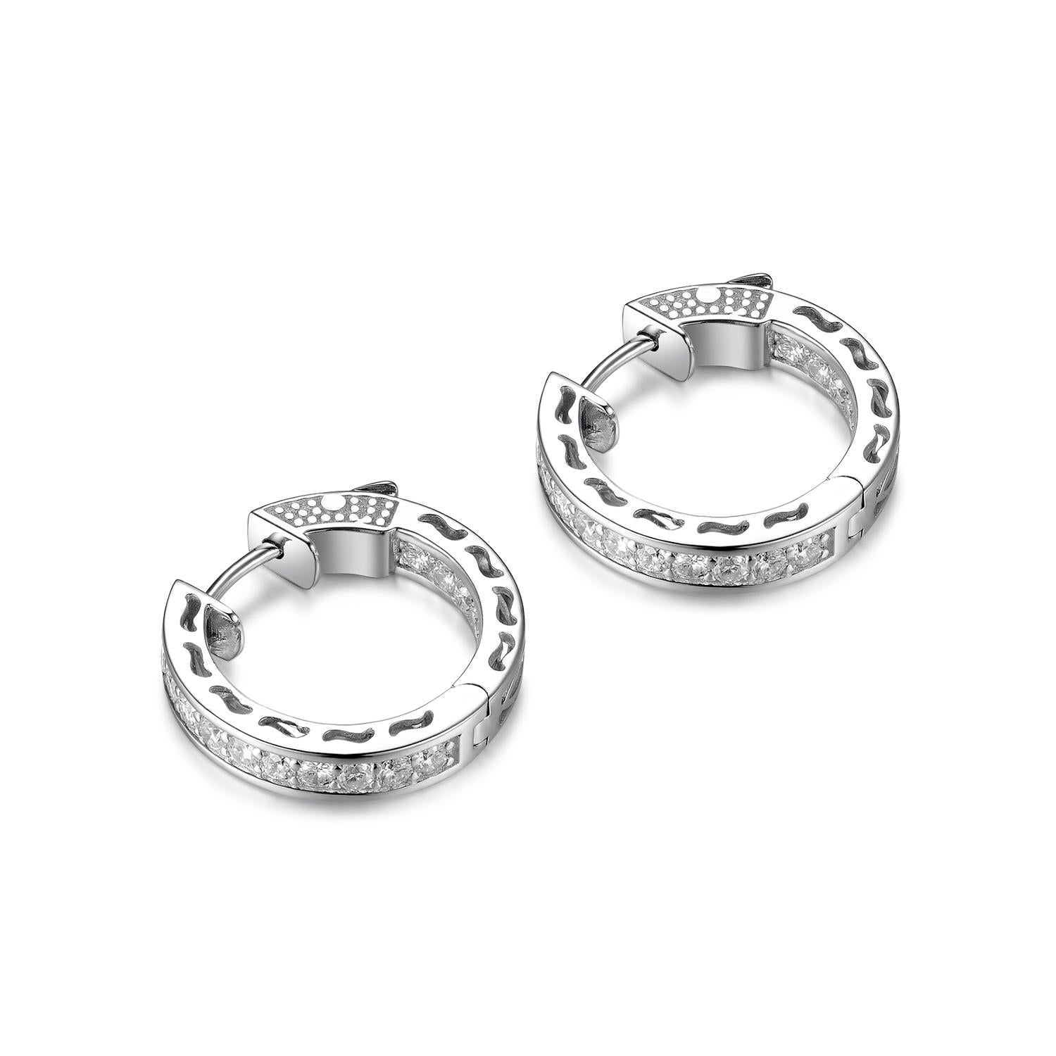 This hoop earrings feature 1.05 carats of round brilliance diamond set in 18 karat white gold. Great for everyday use. Rose gold and yellow gold are also available, please see storefront for other colors.

Diameter: 0.72 inch
Width: 0.14 inch
18K