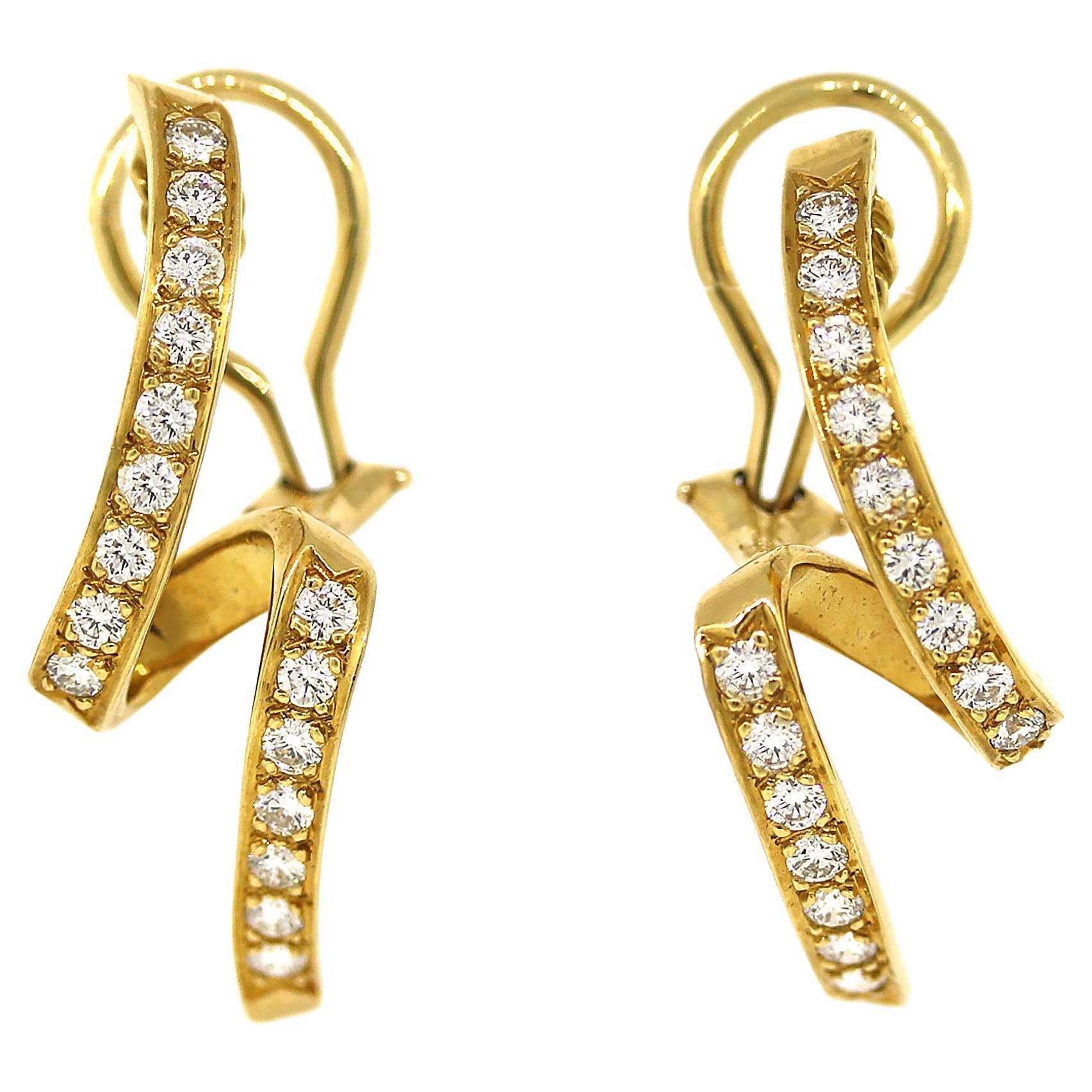 1.05 carats Diamond Swirl Earrings in Yellow Gold For Sale