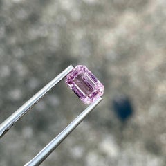 1,05 carati di Spinello Rosa Taglio Smeraldo Gemma Naturale dalla Birmania