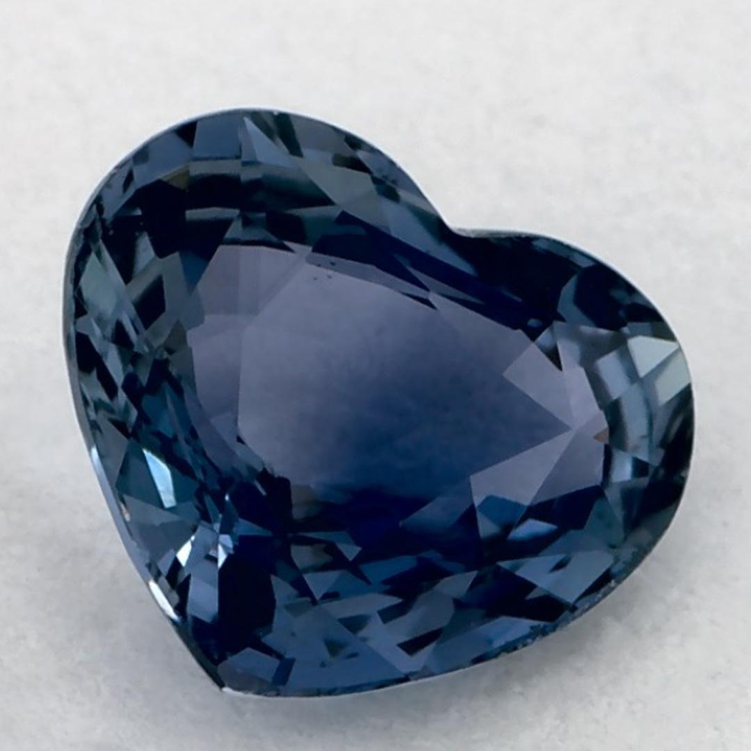 Cuore Gemma sciolta con cuore di zaffiro blu da 1.05 carati in vendita