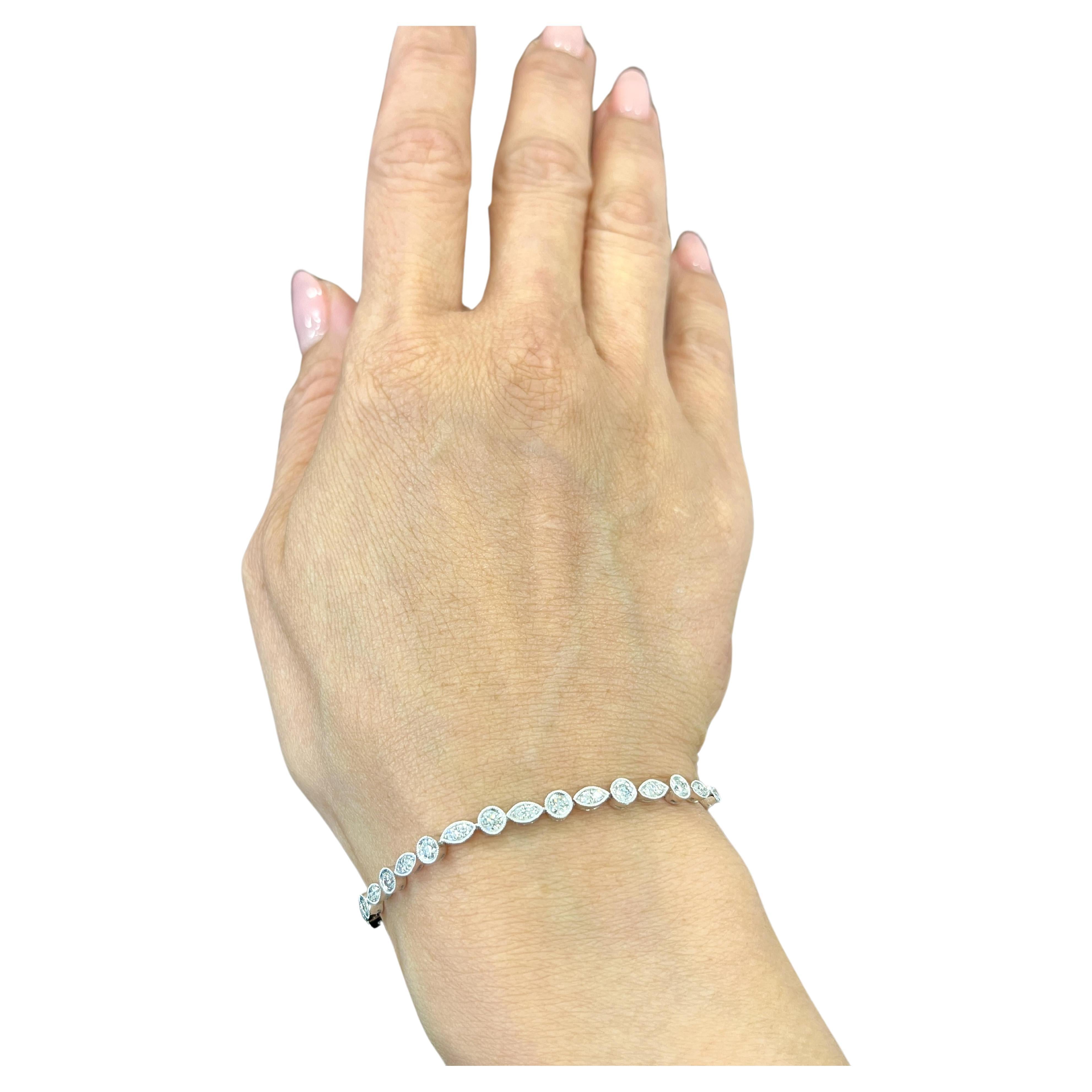 1.05 ct Diamond Bracelet For Sale
