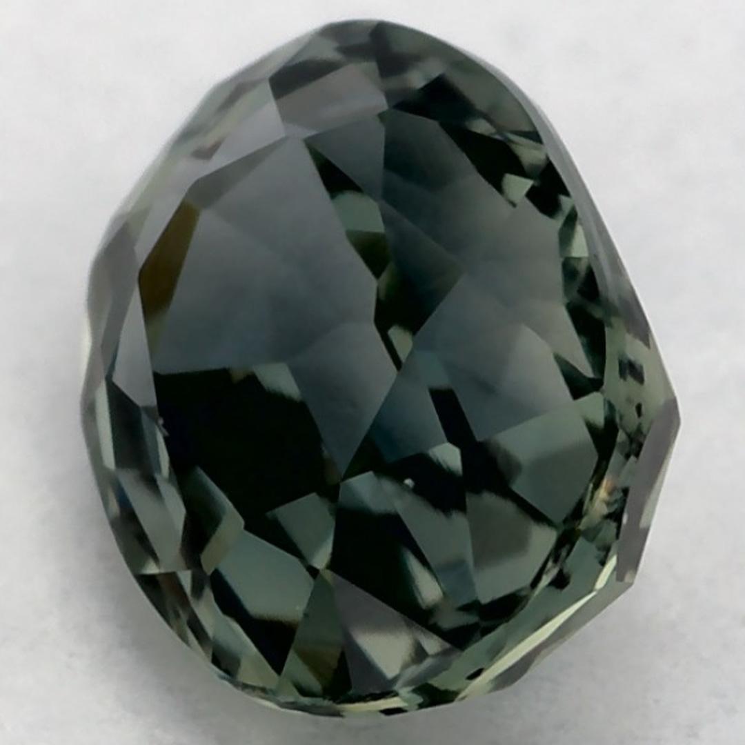 Donna 1.05 carati di zaffiro verde ovale sfuso in vendita