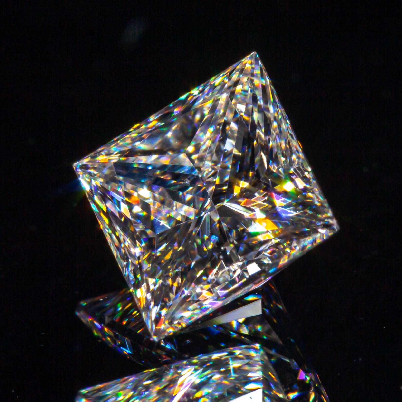 Moderne Diamant princesse rectangulaire modifié brillant 1,05 carat non serti H/VS2, certifié GIA en vente