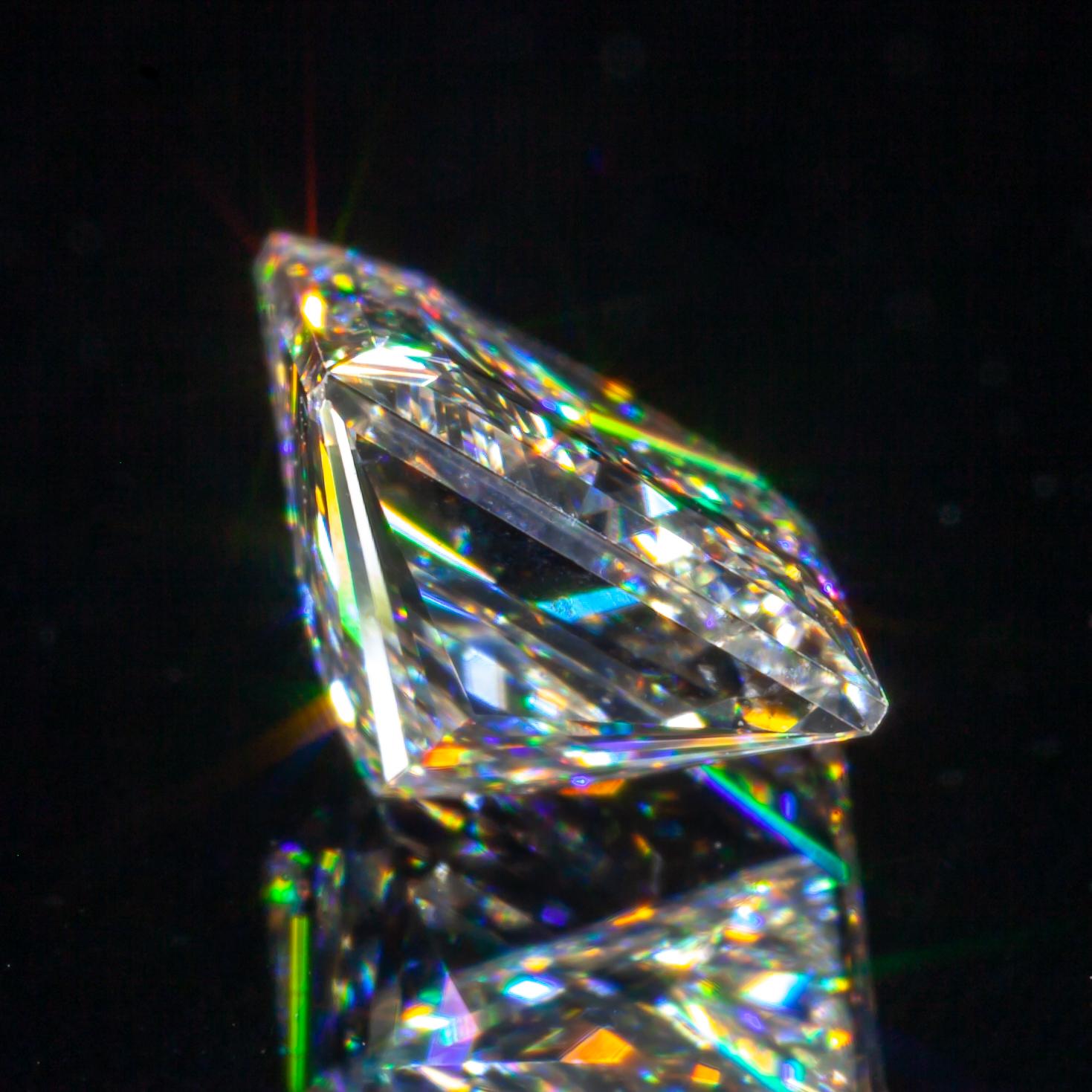 1.05 Ct Loose H/VS2 Rectangular Modified Brilliant Princess Diamond Gia Cert In Excellent Condition For Sale In Sherman Oaks, CA