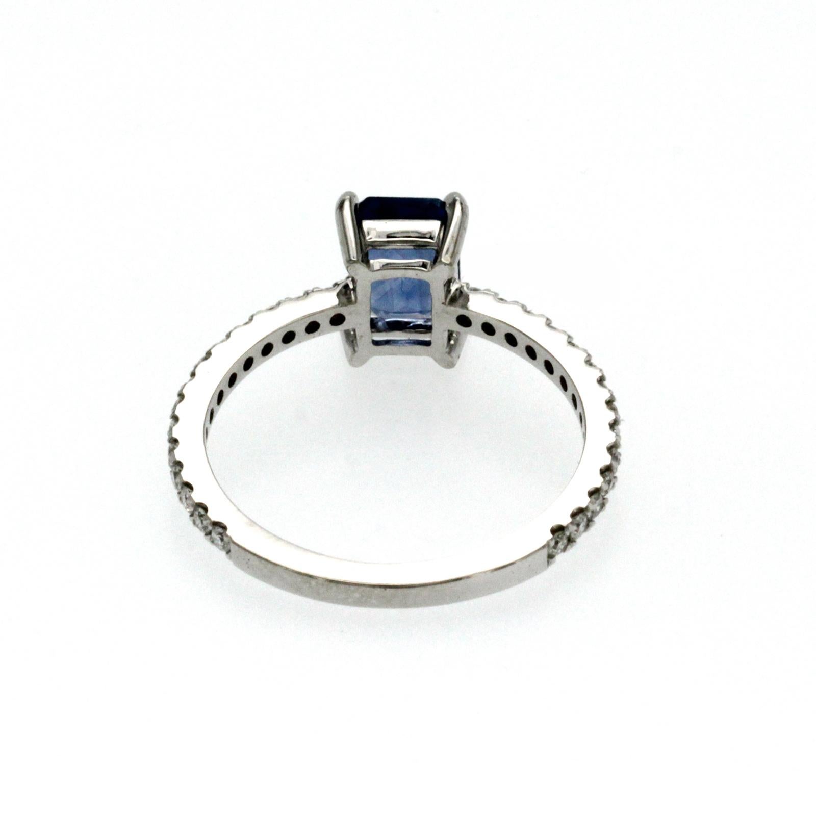 1.05 Ct Sapphire & 0.26 Ct Diamonds in 14K White Gold Engagement Ring For Sale 1