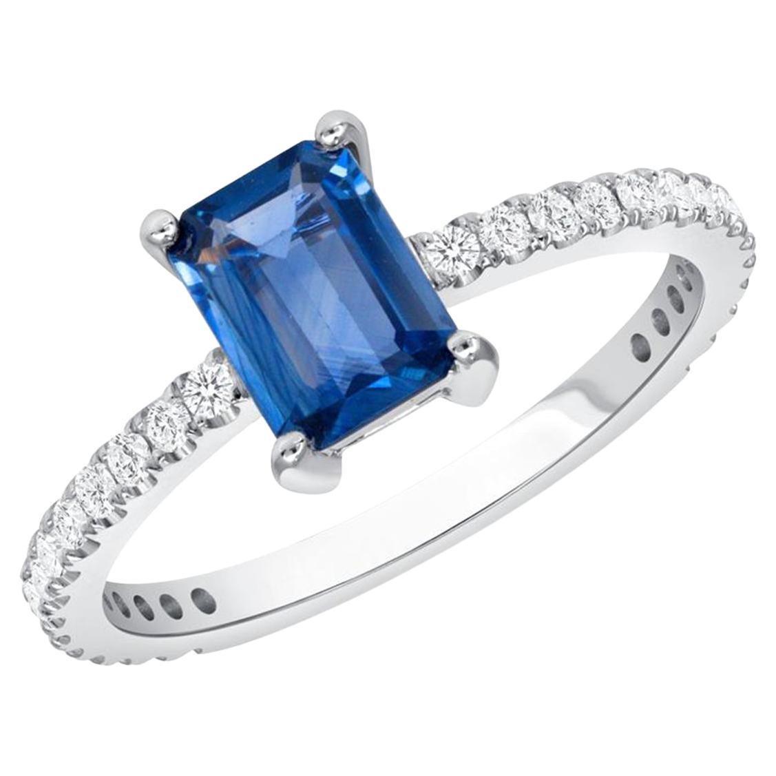 1.05 Ct Sapphire & 0.26 Ct Diamonds in 14K White Gold Engagement Ring For Sale