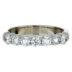 1.05 Cts 15 Pointers Round F/VS1 Diamonds Unisex Seven-Stone Band Ring 18K Gold
