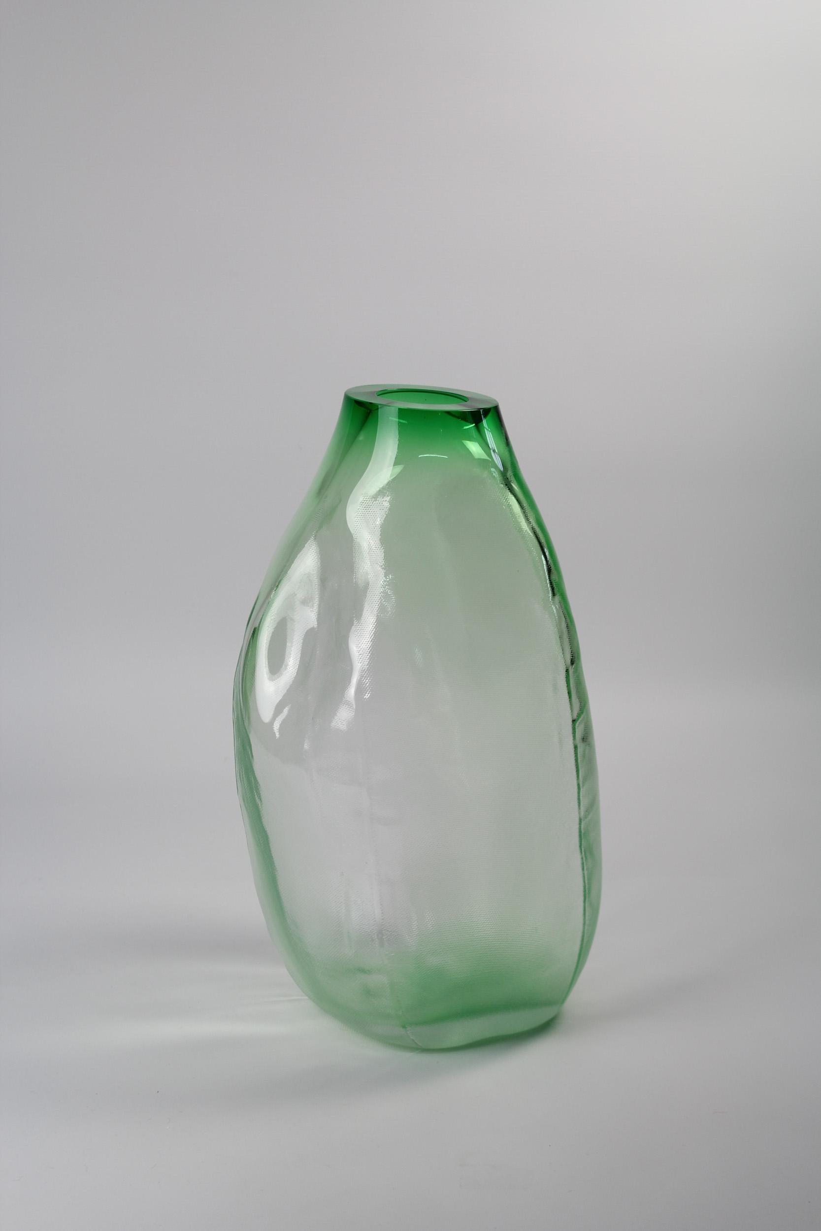 105 Ltr Formen, Beryllgrün, handgefertigtes Glasobjekt aus Glas von Vogel Studio (Schwedisch) im Angebot