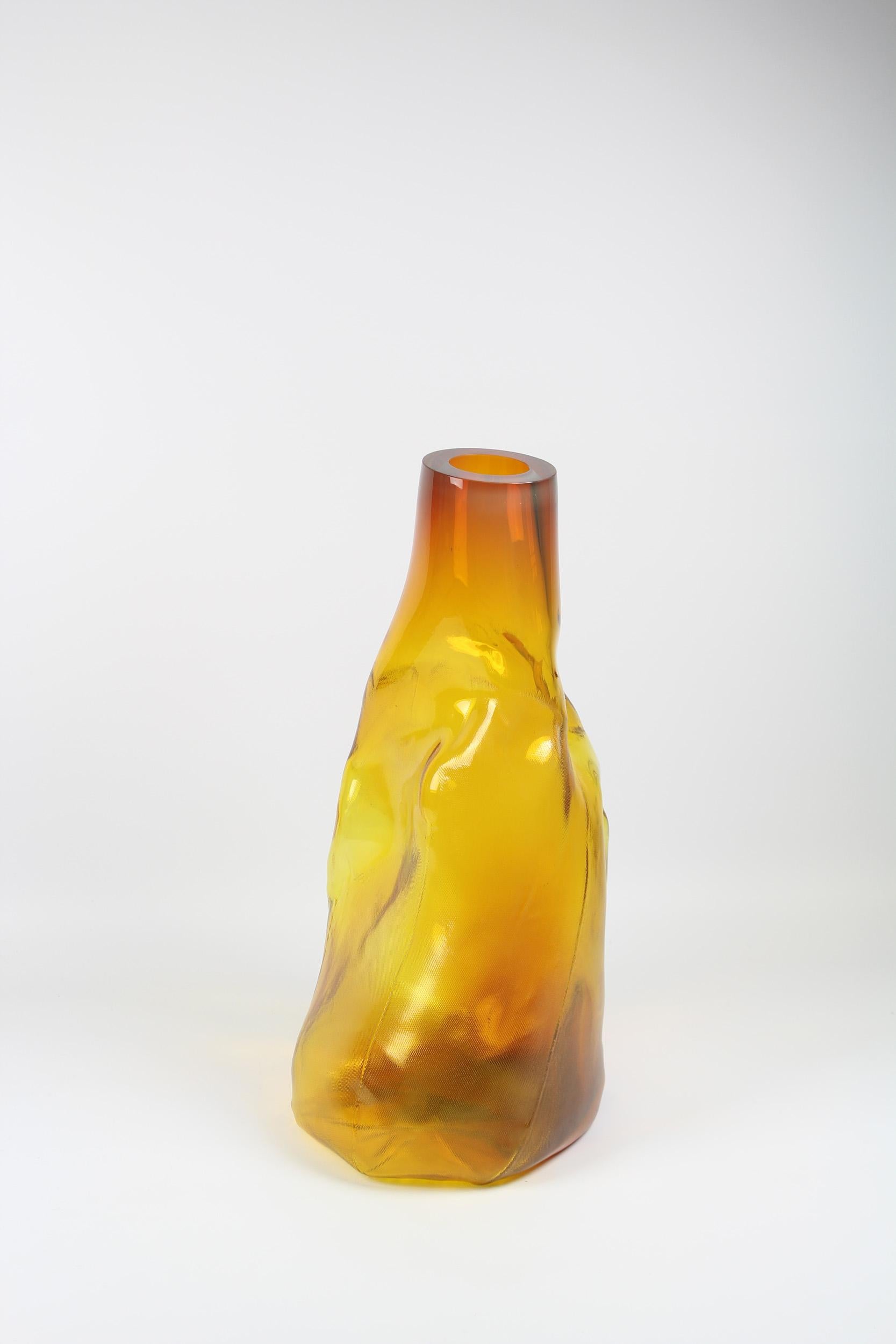 105 Ltr Forms, Brilliant Gold, Handmade Glass Object by Vogel Studio In New Condition For Sale In Sarstedt, NI