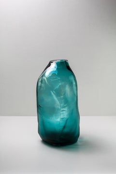 Formas de 105 litros, Laguna, Objeto de cristal hecho a mano por Vogel Studio