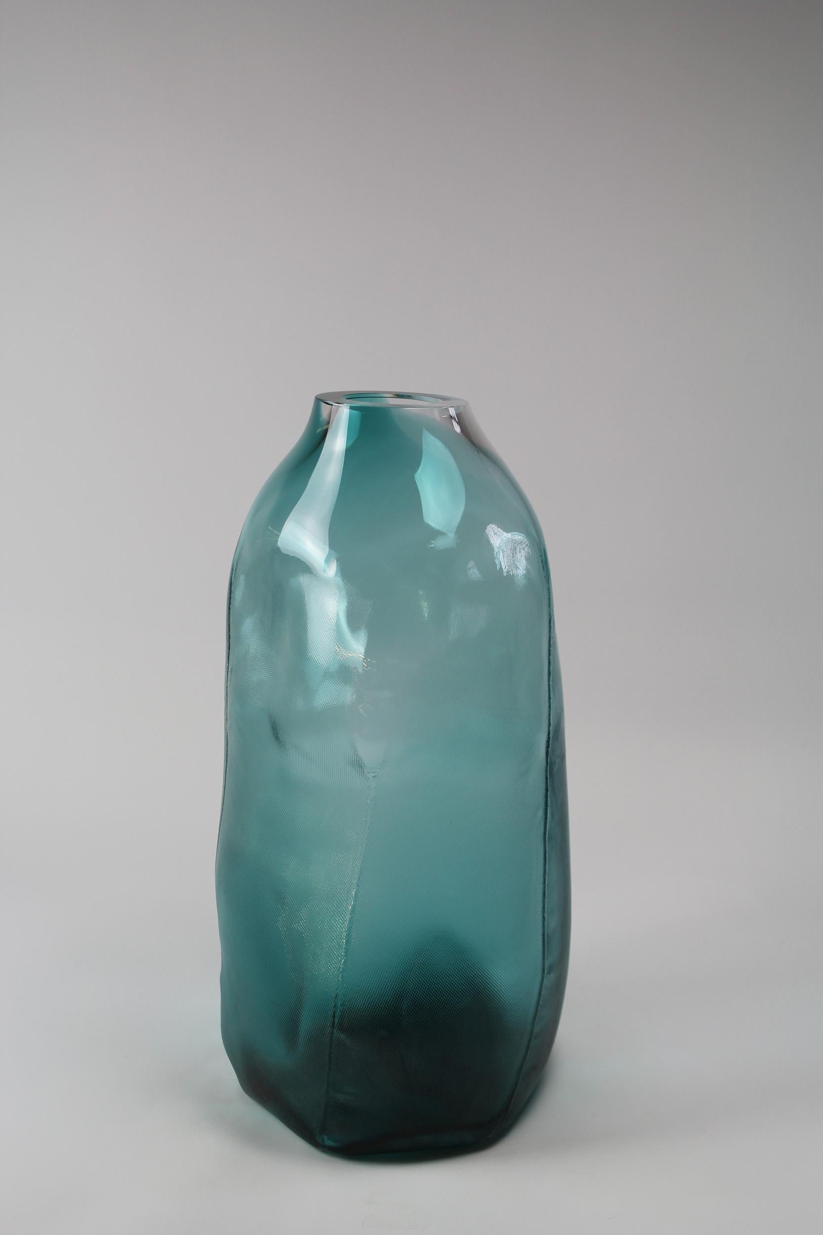 105 Ltr Forms, Lagoon, Oggetto in vetro fatto a mano di Vogel Studio In condizioni Nuovo in vendita a Sarstedt, NI