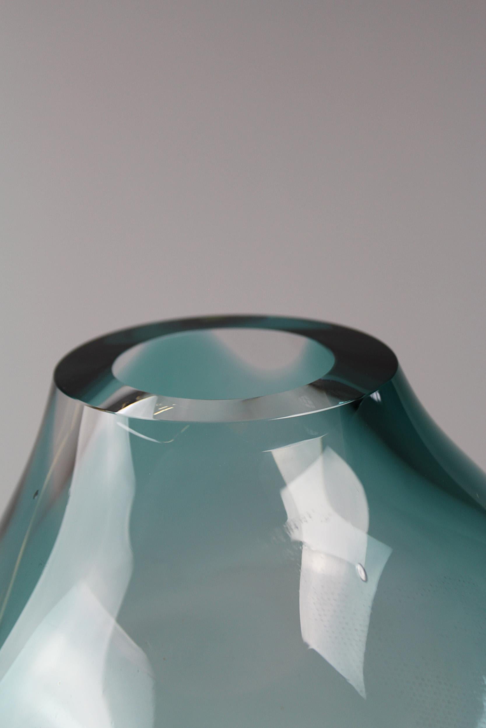 XXI secolo e contemporaneo 105 Ltr Forms, Lagoon, Oggetto in vetro fatto a mano di Vogel Studio in vendita