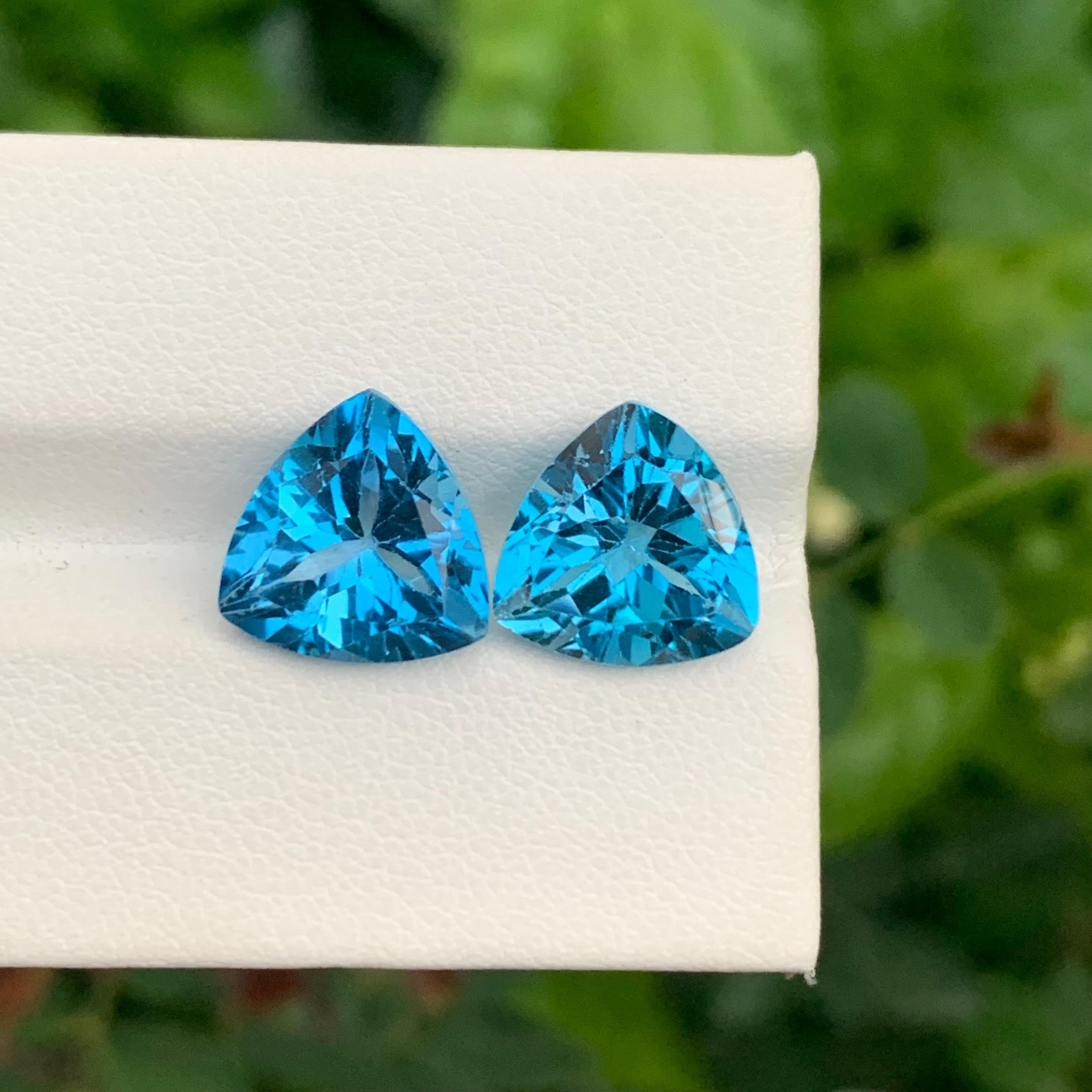 Coppia di Topazi Blu di Londra sfusi

Peso: 10,50 carati
Dimensioni: 10,8 x 10,8 x 6,5 mm e 11 x 11 x 6,8 mm
Origine: Brasile
Forma: Trilione
Colore: Blu intenso
Certificato: Su richiesta del cliente

Il Topazio Blu di Londra è un'affascinante