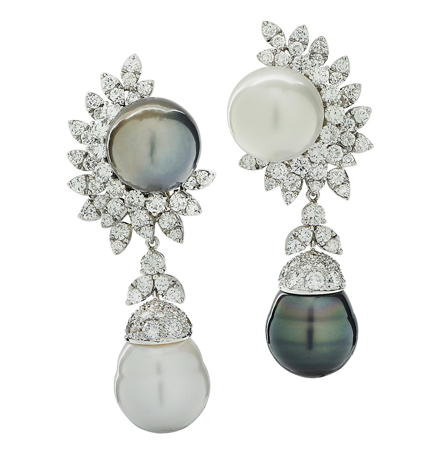 10.50 Carat Diamond and Pearl Dangle Earrings In Excellent Condition In Miami, FL