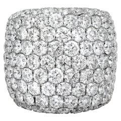 Diana M. Bracelet cigare en or blanc 18 carats avec diamants pavés de 10,00 carats
