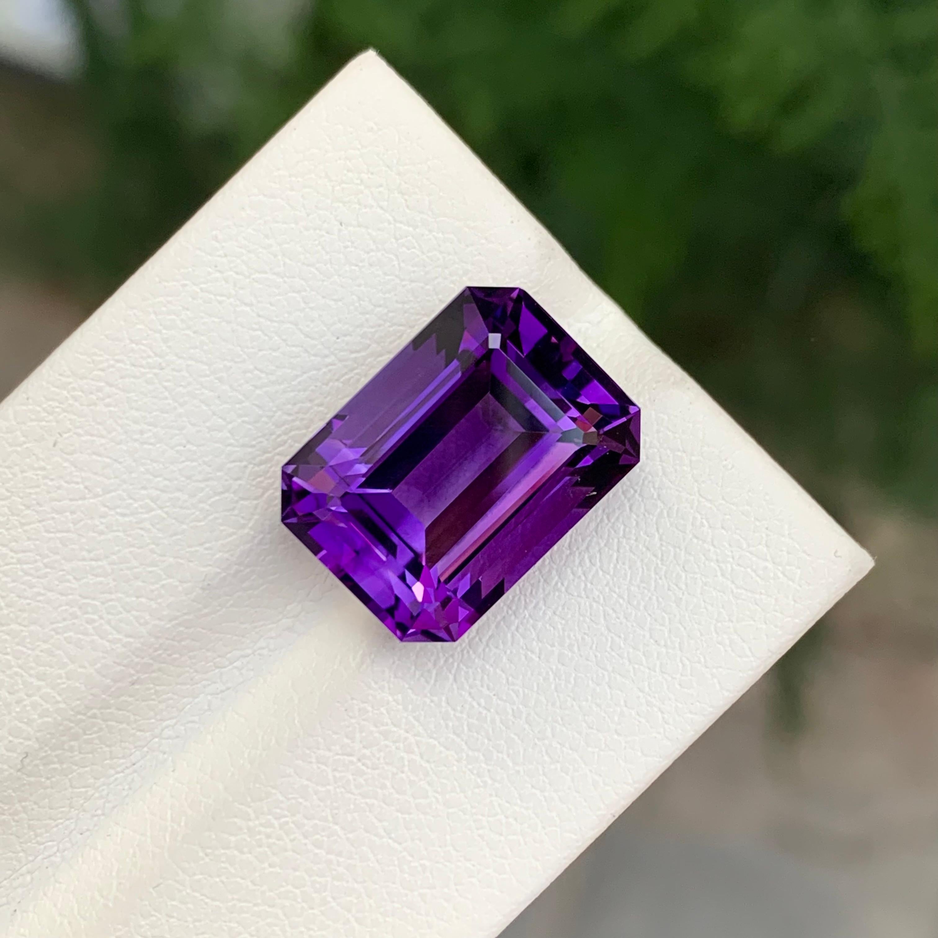 10.50 carati di ametista viola profonda naturale sfusa a forma di smeraldo in vendita 5