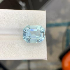 10.50 Carat Natural Loose Light Blue Aquamarine Emerald Cut Pakistani Gemstone