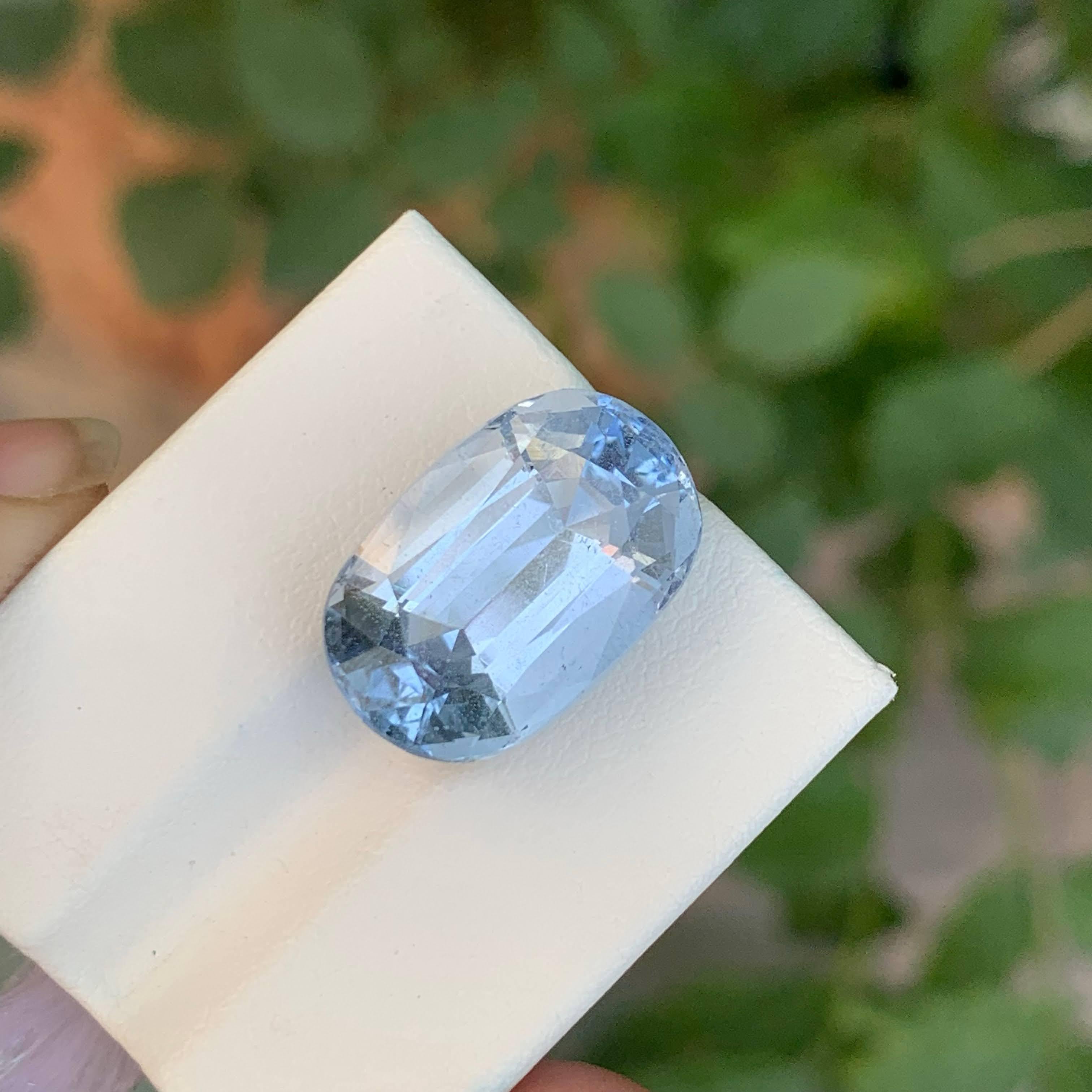 Taglio ovale 10.50 carats Loose Aquamarine Goshenite Stone Oval Cut Natural Pakistani Gem in vendita