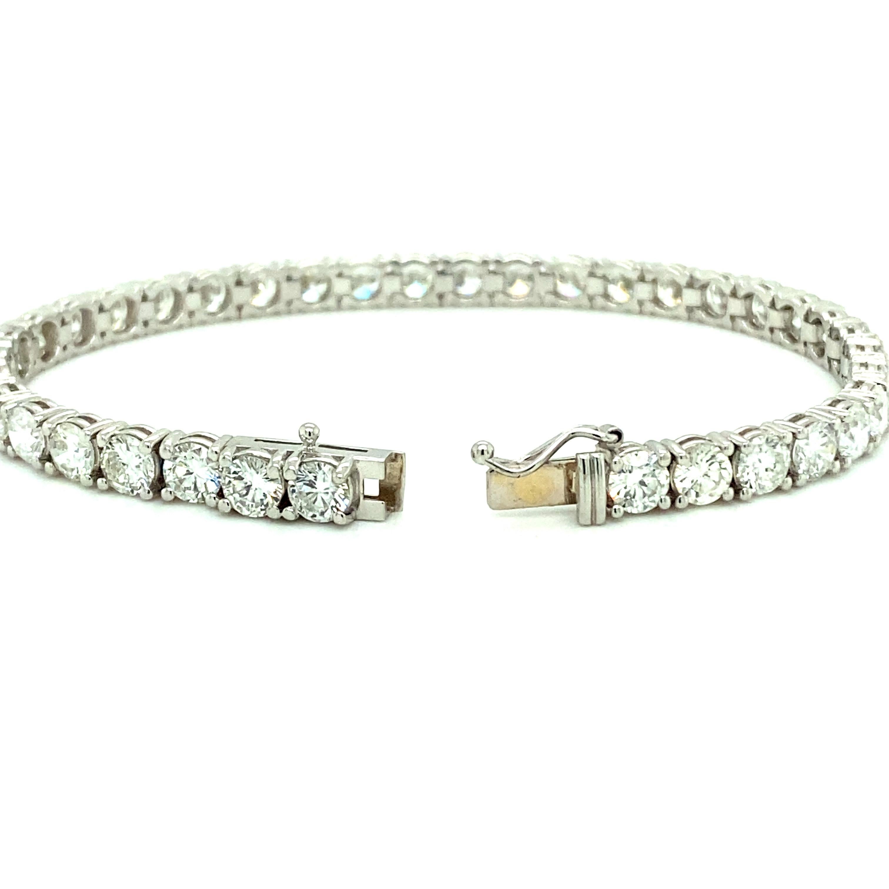 10.50 Ct Diamonds Tennis Bracelet 18kt White Gold For Sale 4