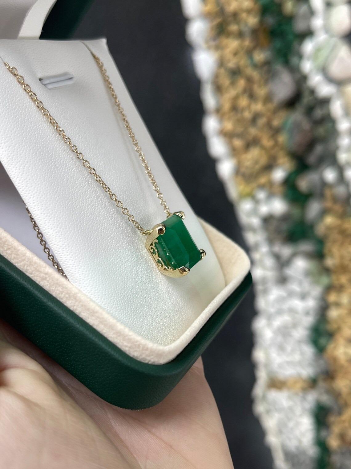 Women's or Men's 10.50ct 14K Large Natural Asscher Emerald Solitaire 4 Prong Set Necklace Brazil For Sale