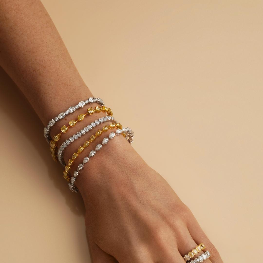 10.50ct Pear Diamond Tennis Bracelet In New Condition For Sale In Victoria,, AU