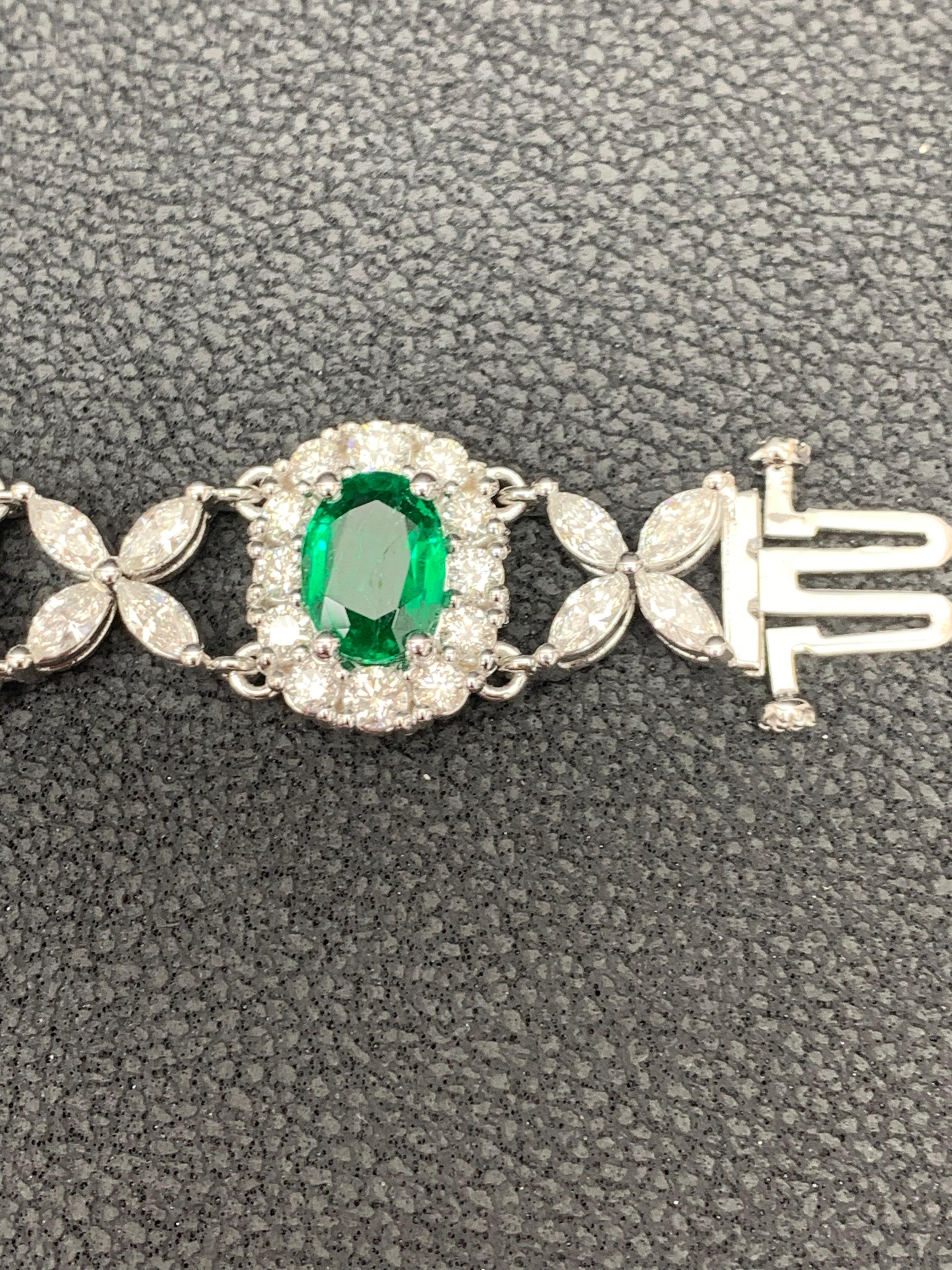 10,52 Karat Smaragd im Ovalschliff und Diamant-Tennisarmband aus 14K Weißgold im Zustand „Neu“ im Angebot in NEW YORK, NY