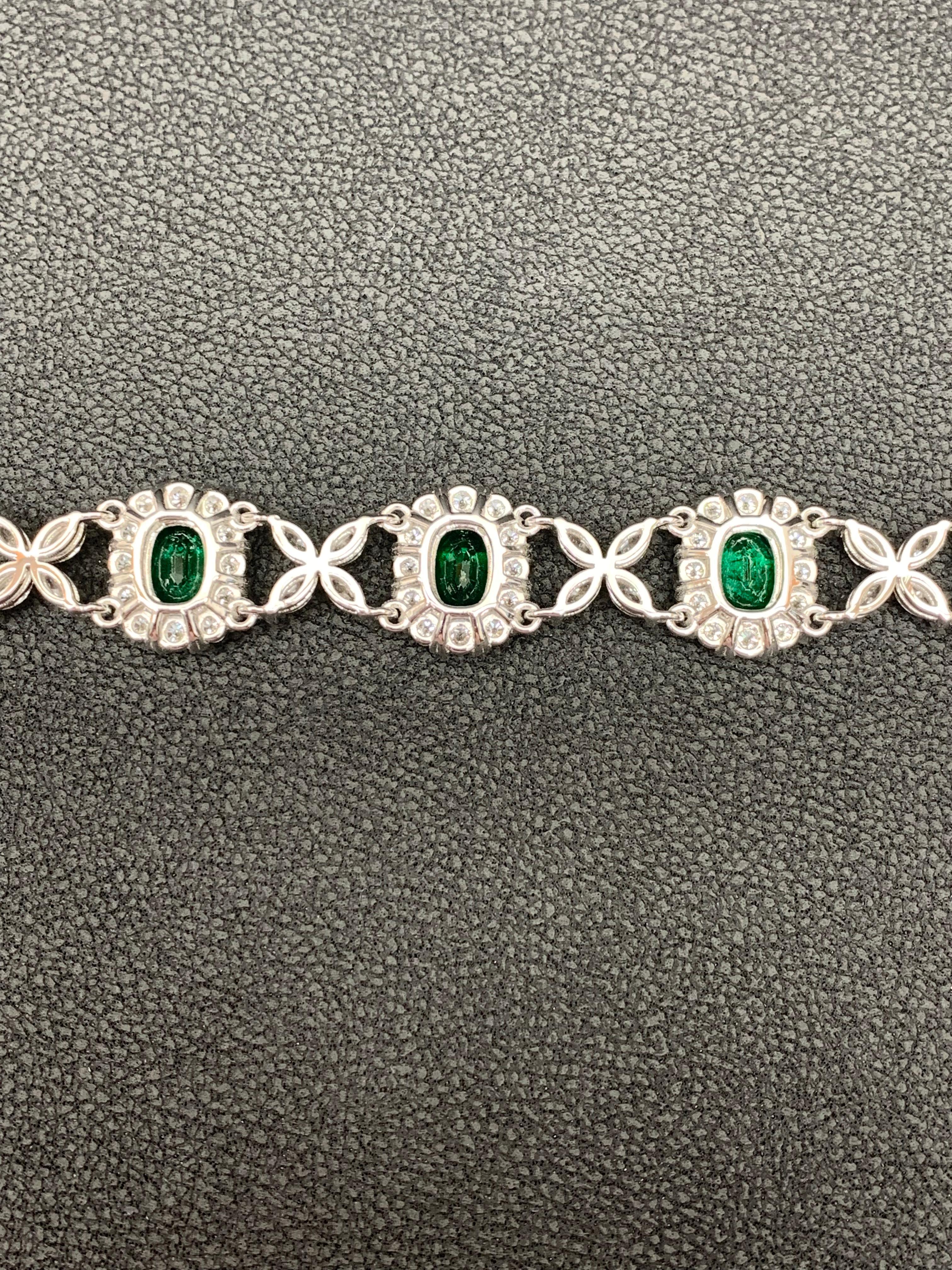 Bracelet tennis en or blanc 14 carats avec diamants et émeraudes de taille ovale de 10,52 carats Pour femmes en vente