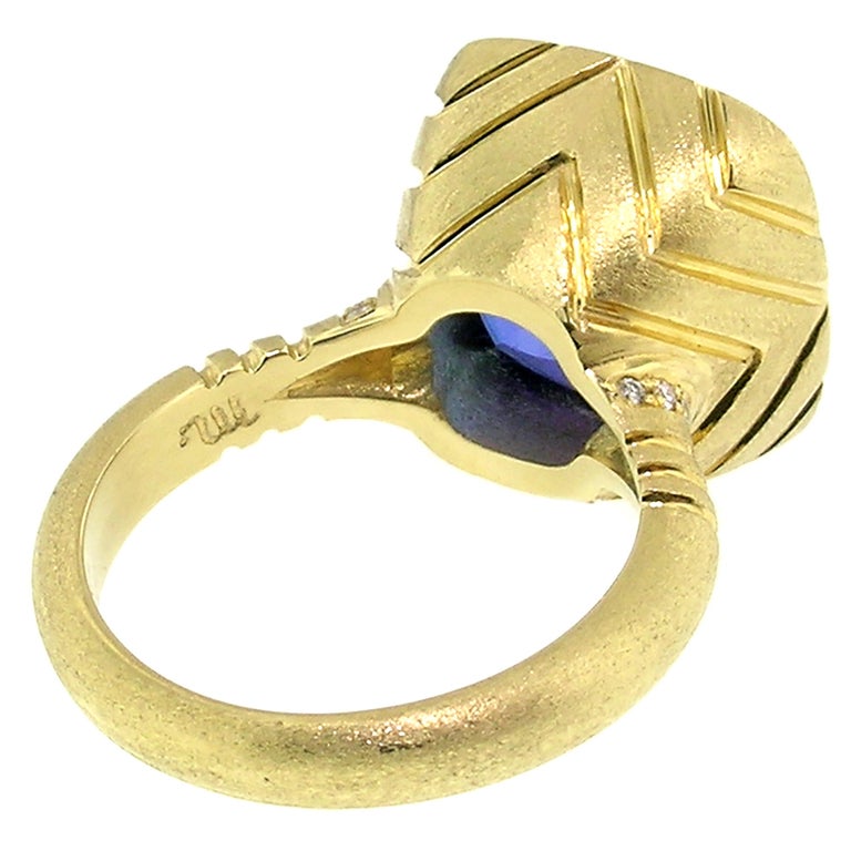Cynthia Scott Jewelry 10.52 Carat Tanzanite in 18 Karat Gold Ring For Sale 1