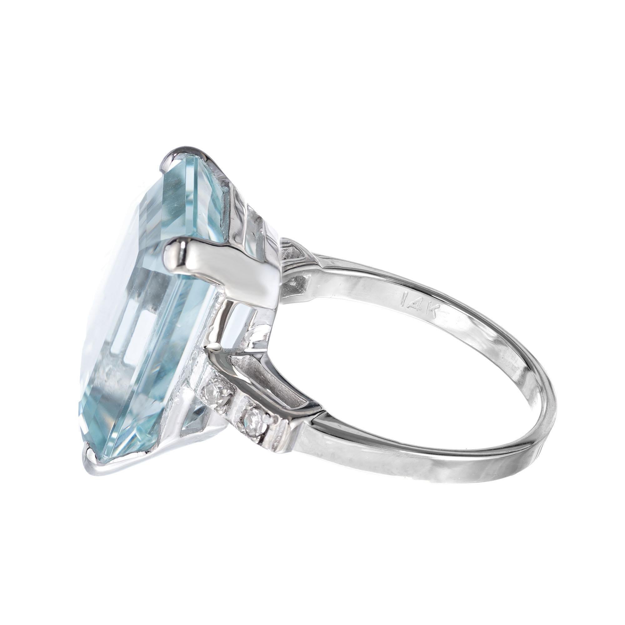 10,51 Aquamarin Diamant-Cocktailring aus Weißgold (Smaragdschliff) im Angebot
