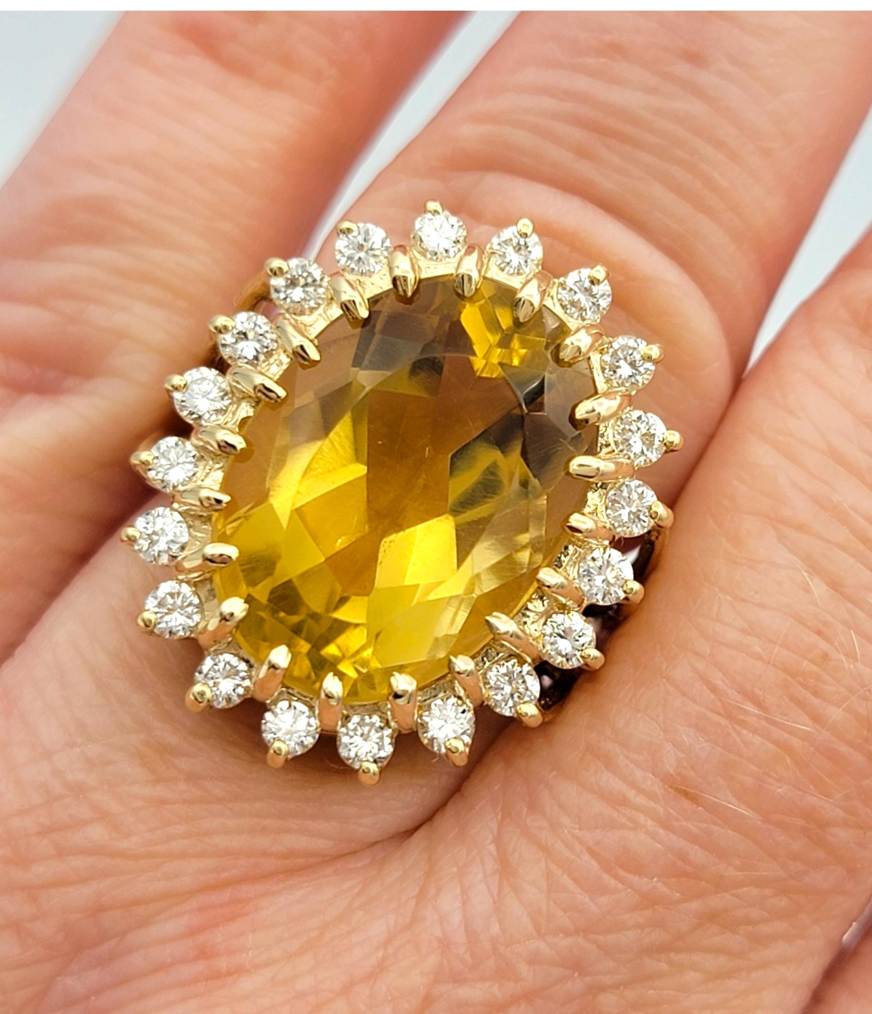 10,55 Karat Ovalschliff Citrin und Diamant Halo geteilter Schaft Cocktail-Ring 14K Gold im Angebot 3