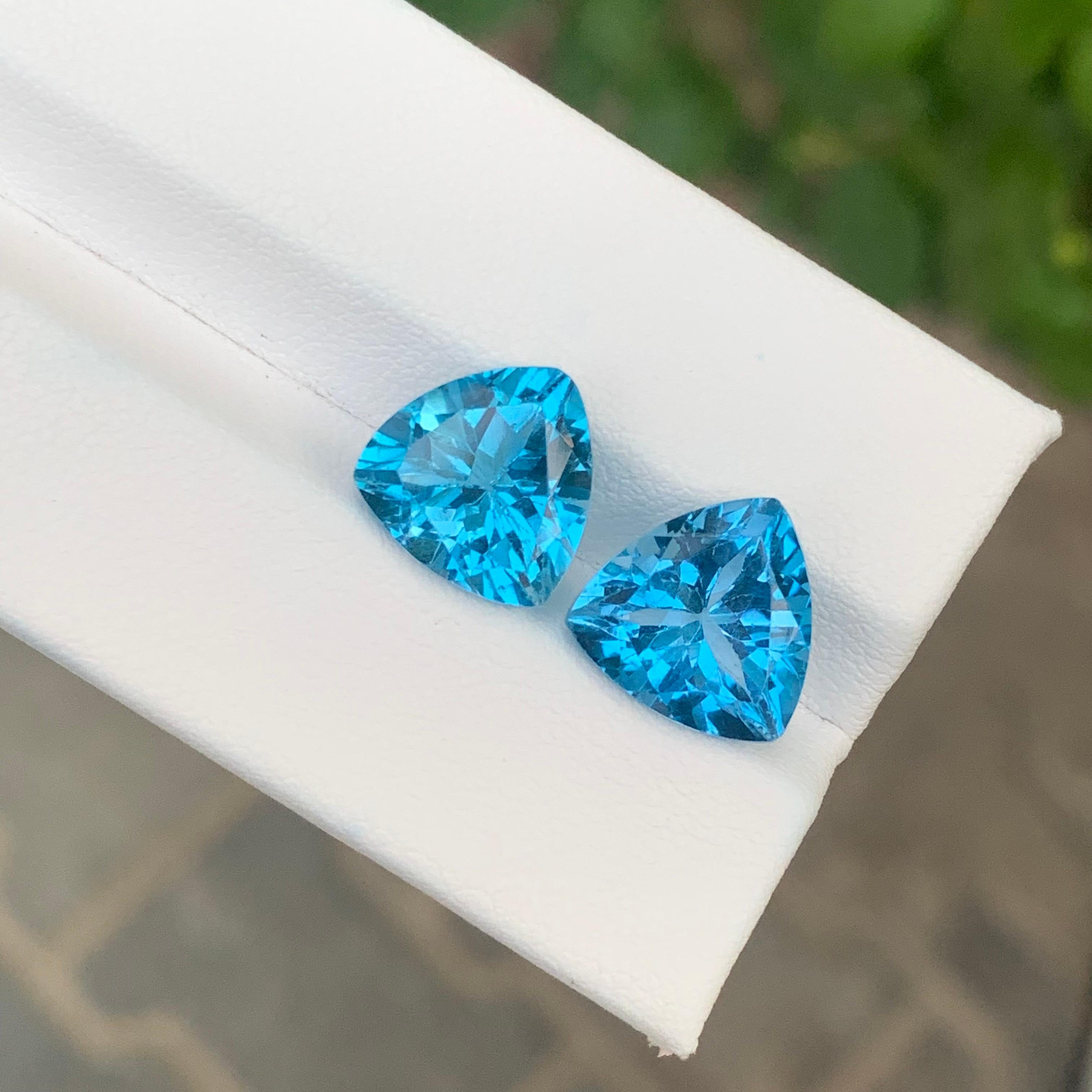 10,55 carati di topazio blu di Londra, coppia di gemme naturali sciolte per orecchini in vendita 1