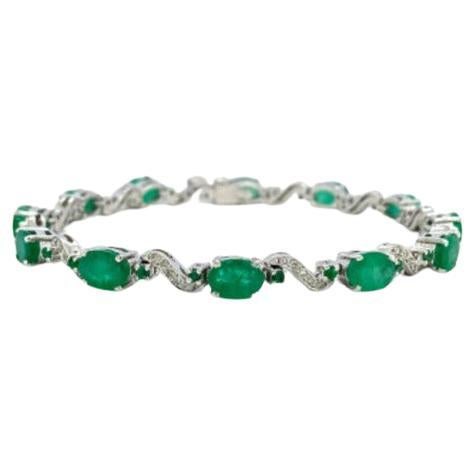 10.56 Carat Emerald Diamond Tennis Bracelet in Sterling Silver for Women For Sale