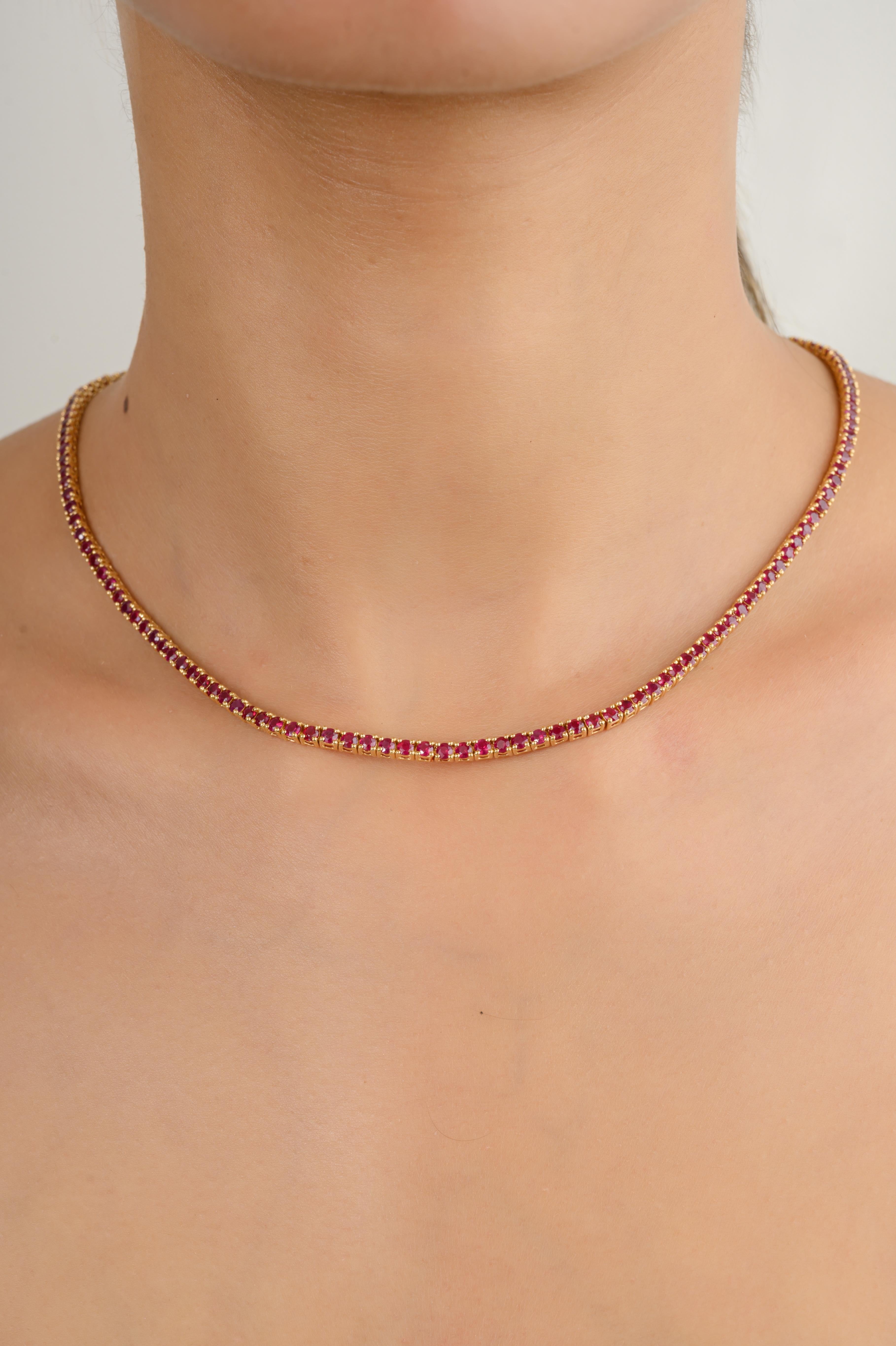 Collier de fiançailles en or jaune massif 18 carats avec rubis rond naturel de 10,56 carats Pour femmes en vente