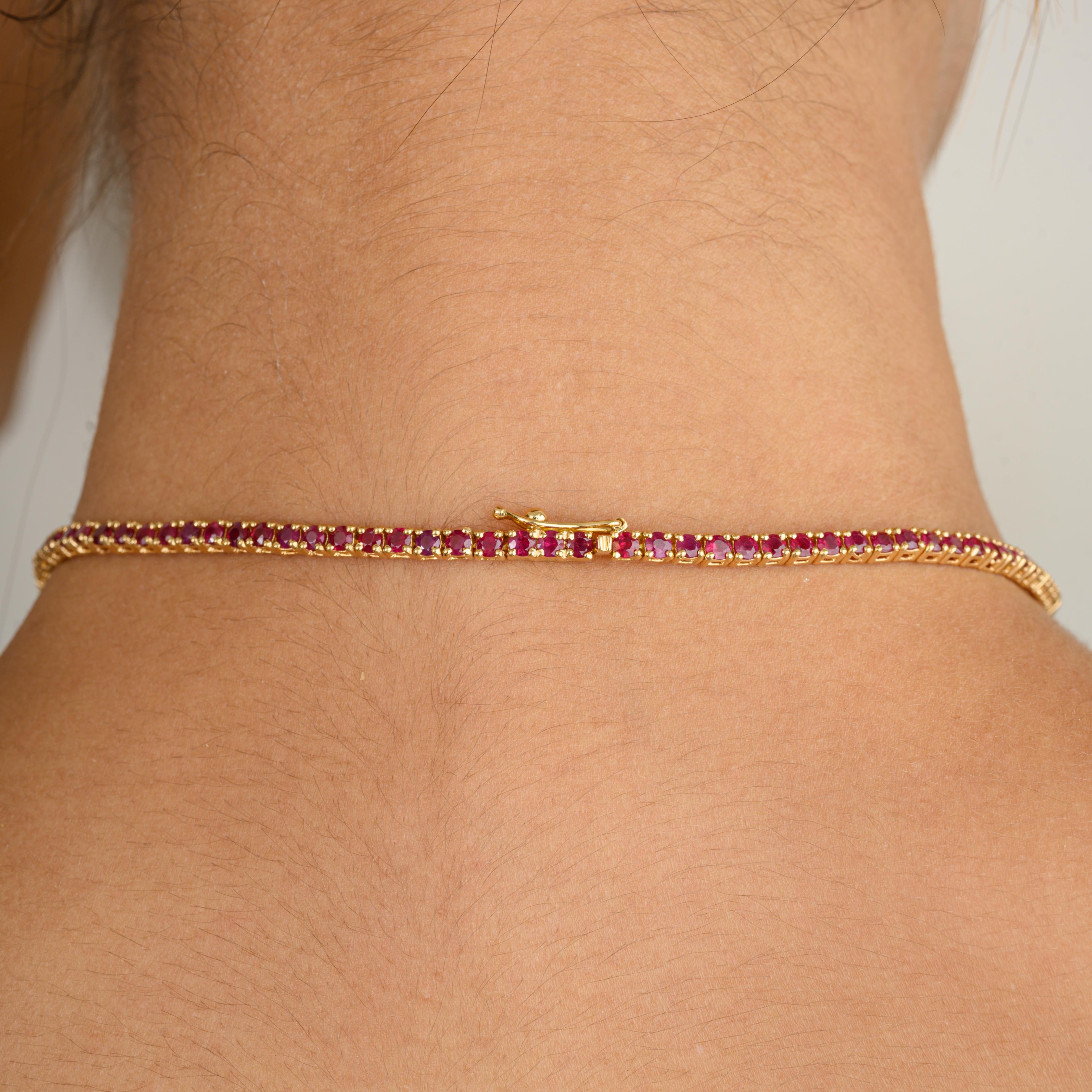 Collier de fiançailles en or jaune massif 18 carats avec rubis rond naturel de 10,56 carats en vente 2