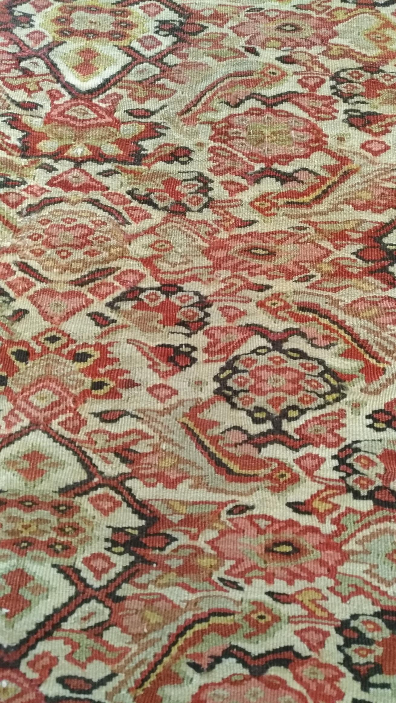1057 -  Very Beautiful Old Kilim Senneh In Excellent Condition For Sale In Paris, FR