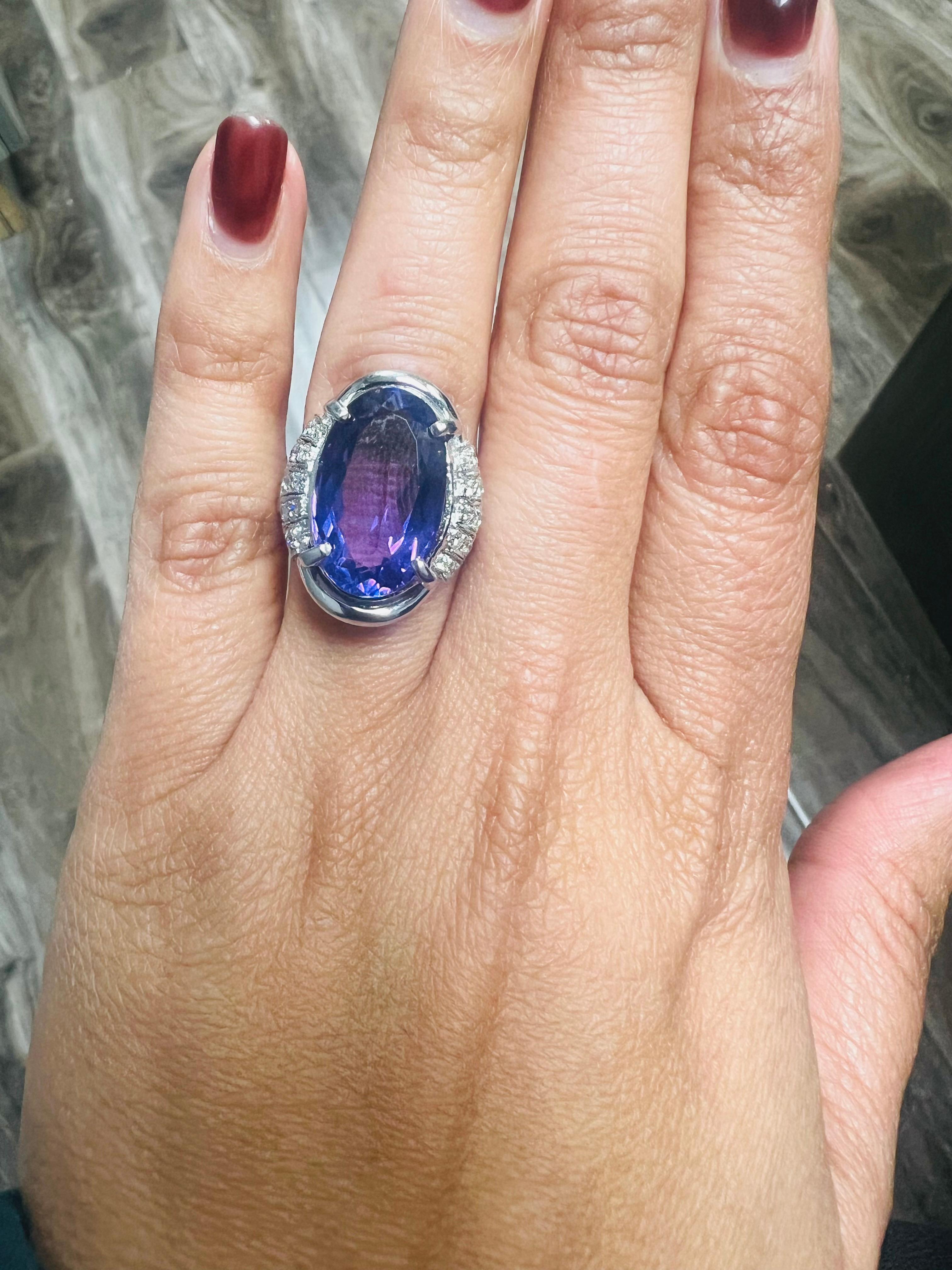 10.59 Carat Amethyst Diamond 14 Karat White Gold Cocktail Ring In New Condition For Sale In Los Angeles, CA