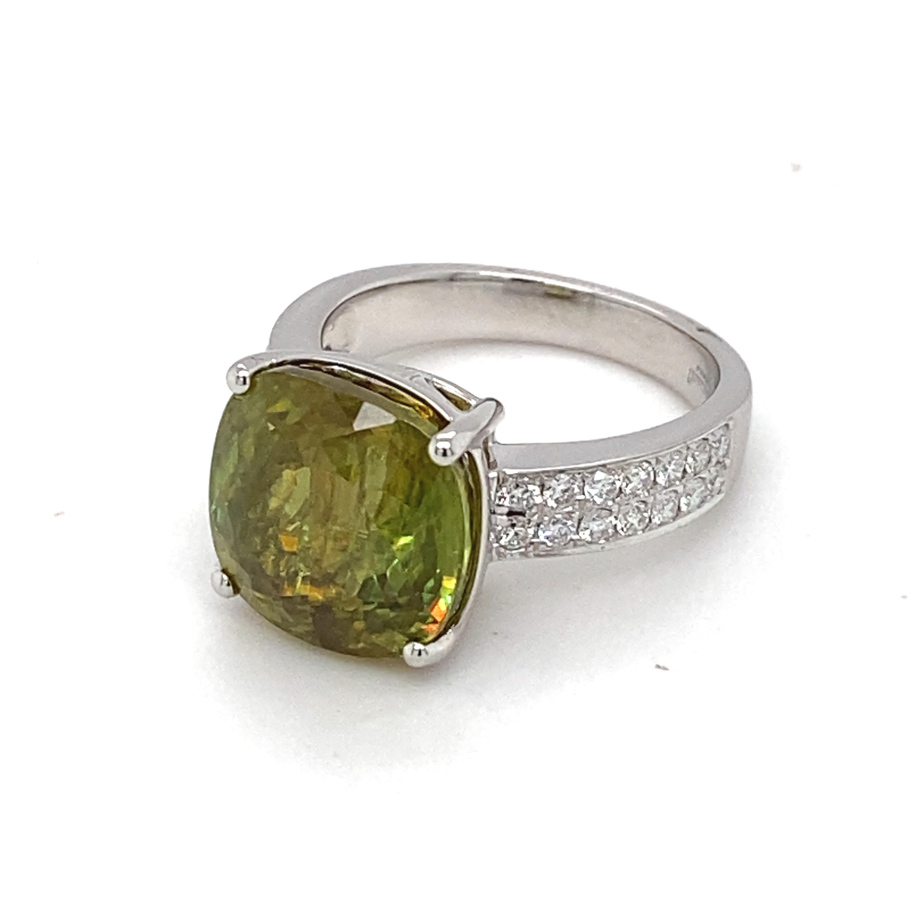 10,59 Karat Kissenschliff Sphene Diamant Weißgold Solitär Ring im Angebot 7