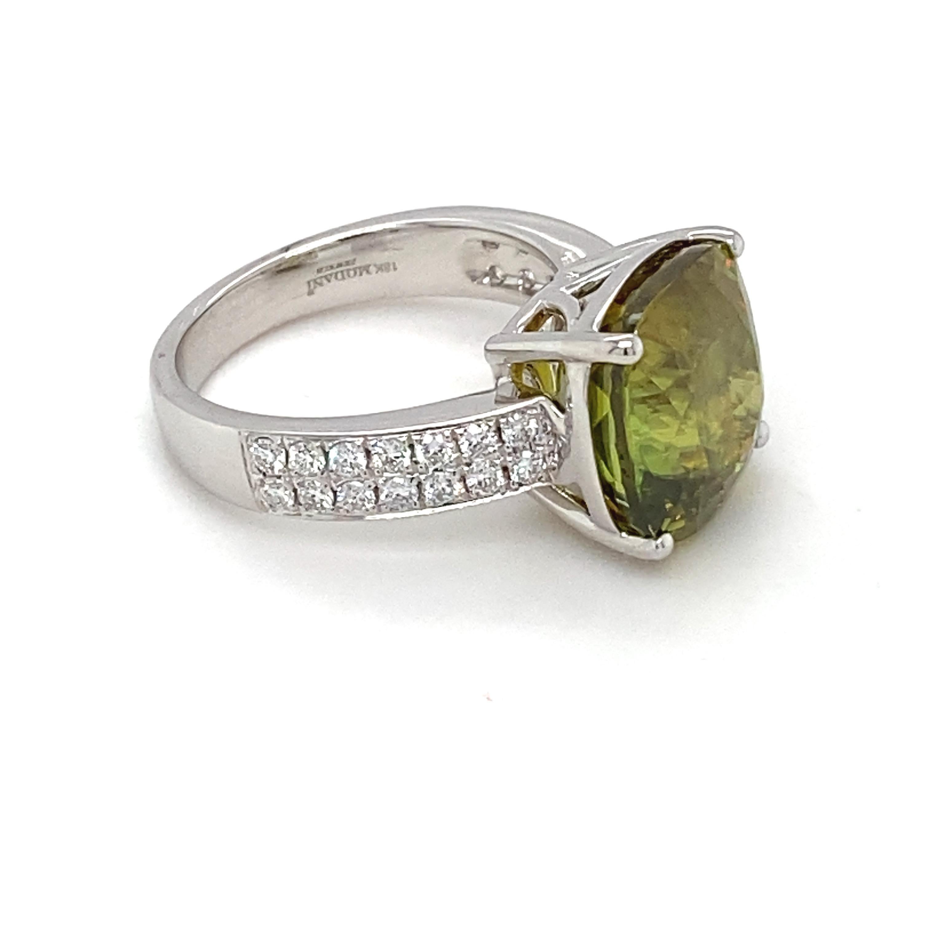 10,59 Karat Kissenschliff Sphene Diamant Weißgold Solitär Ring im Zustand „Neu“ im Angebot in Trumbull, CT