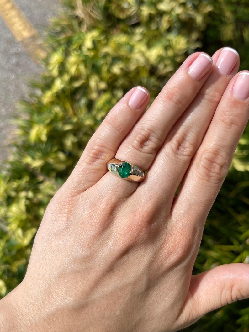 1.05ct 14K Rich Green Oval Emerald & Opal Accent Ring Vertical Tension Bezel Set For Sale 2