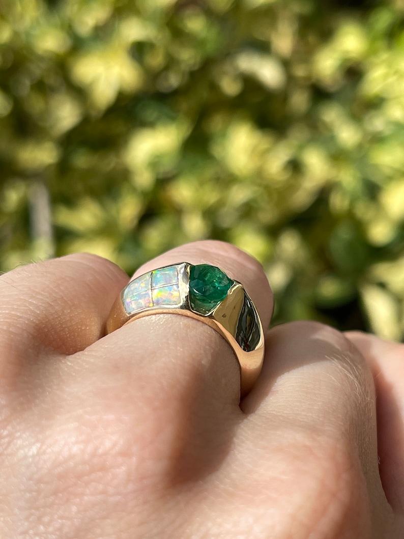 1.05ct 14K Rich Green Oval Emerald & Opal Accent Ring Vertical Tension Bezel Set For Sale 3