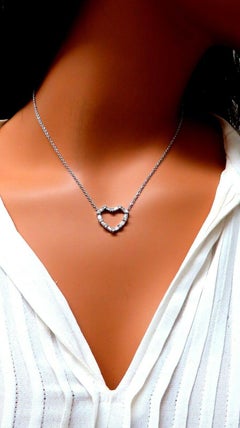 1.05ct Natural Baguette & Rounds Diamonds Heart Necklace 14kt*