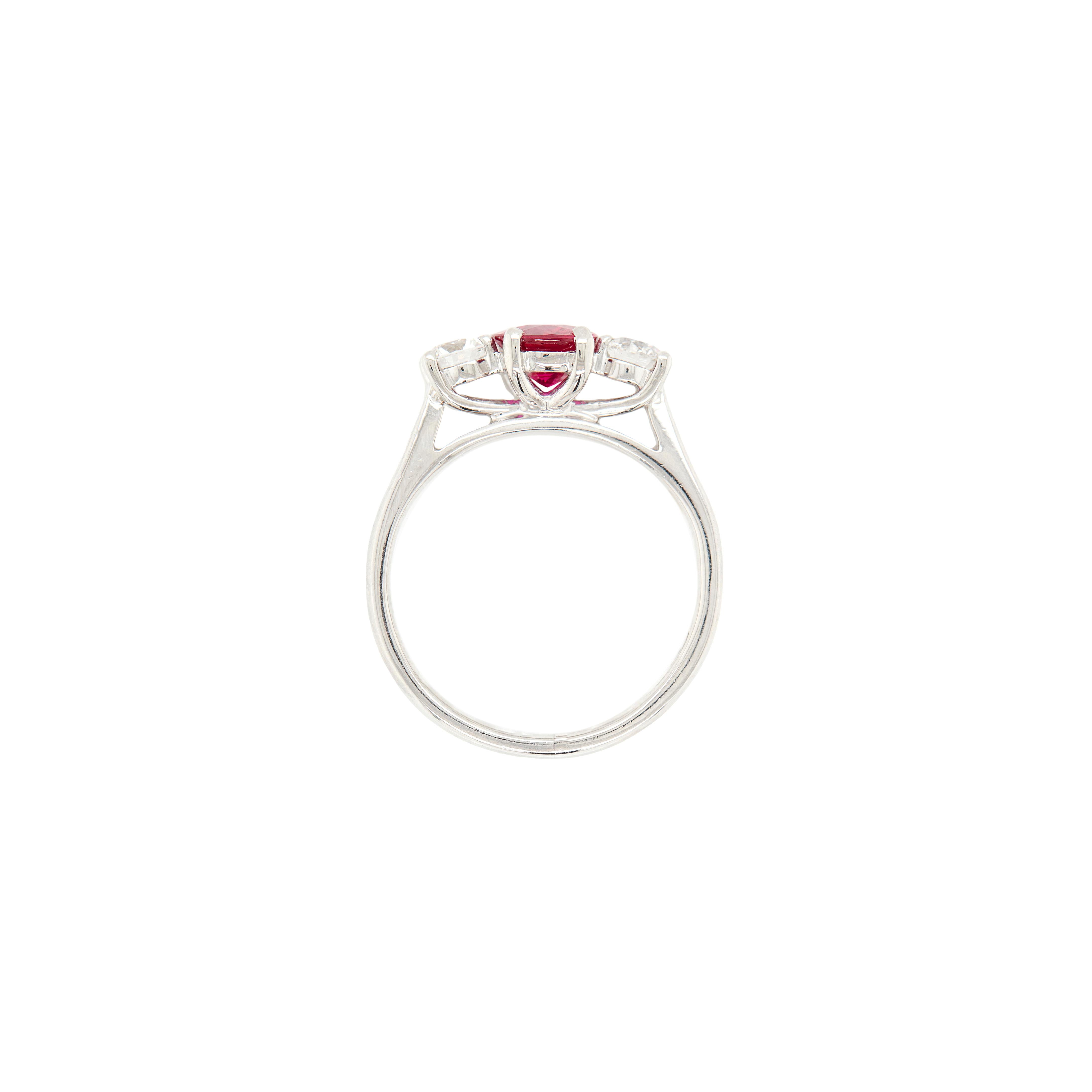 Modern 1.05ct Natural Unheated Oval Ruby & Diamond Platinum Three-Stone Engagement Ring For Sale