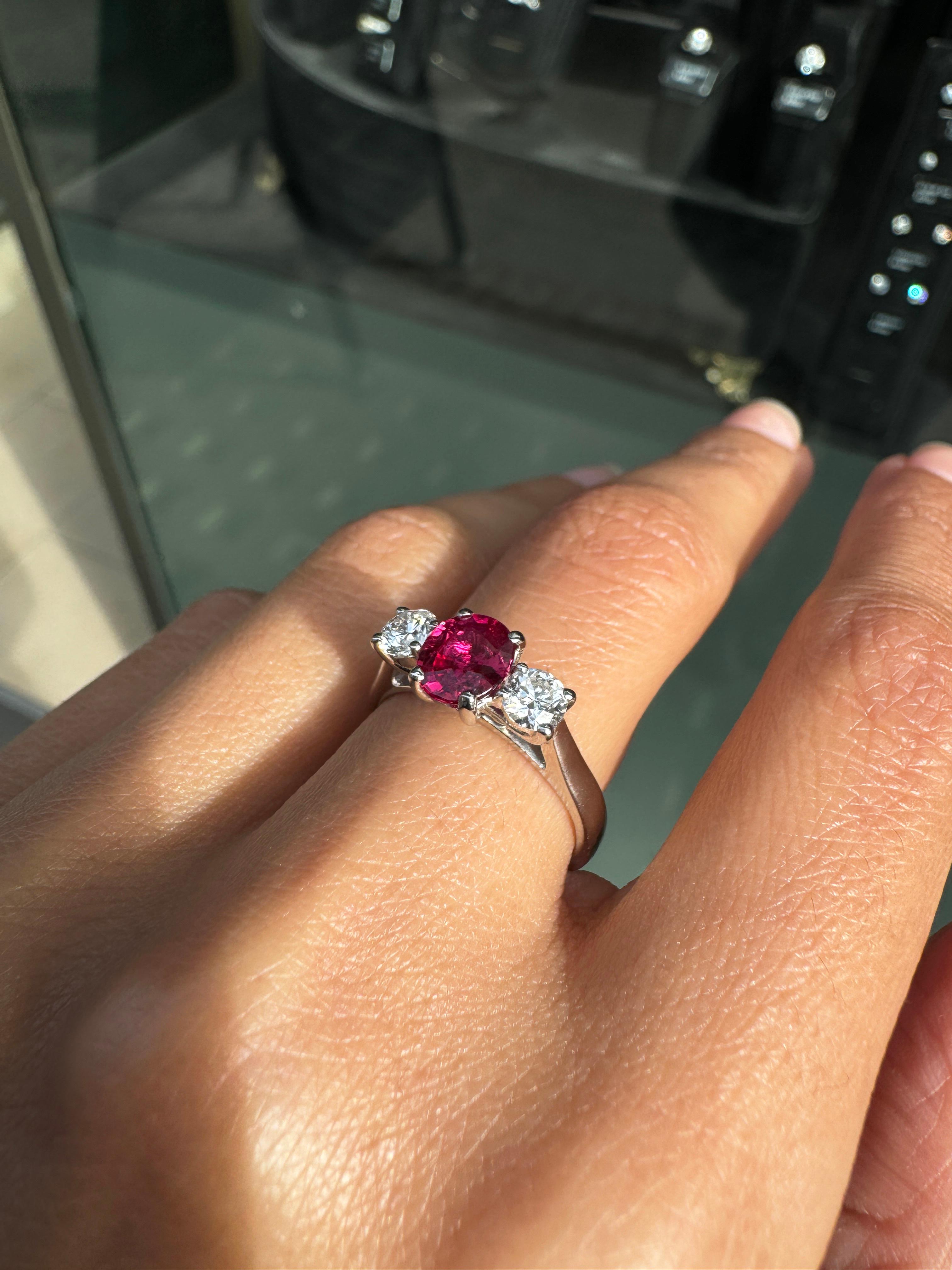1.05ct Natural Unheated Oval Ruby & Diamond Platinum Three-Stone Engagement Ring For Sale 1