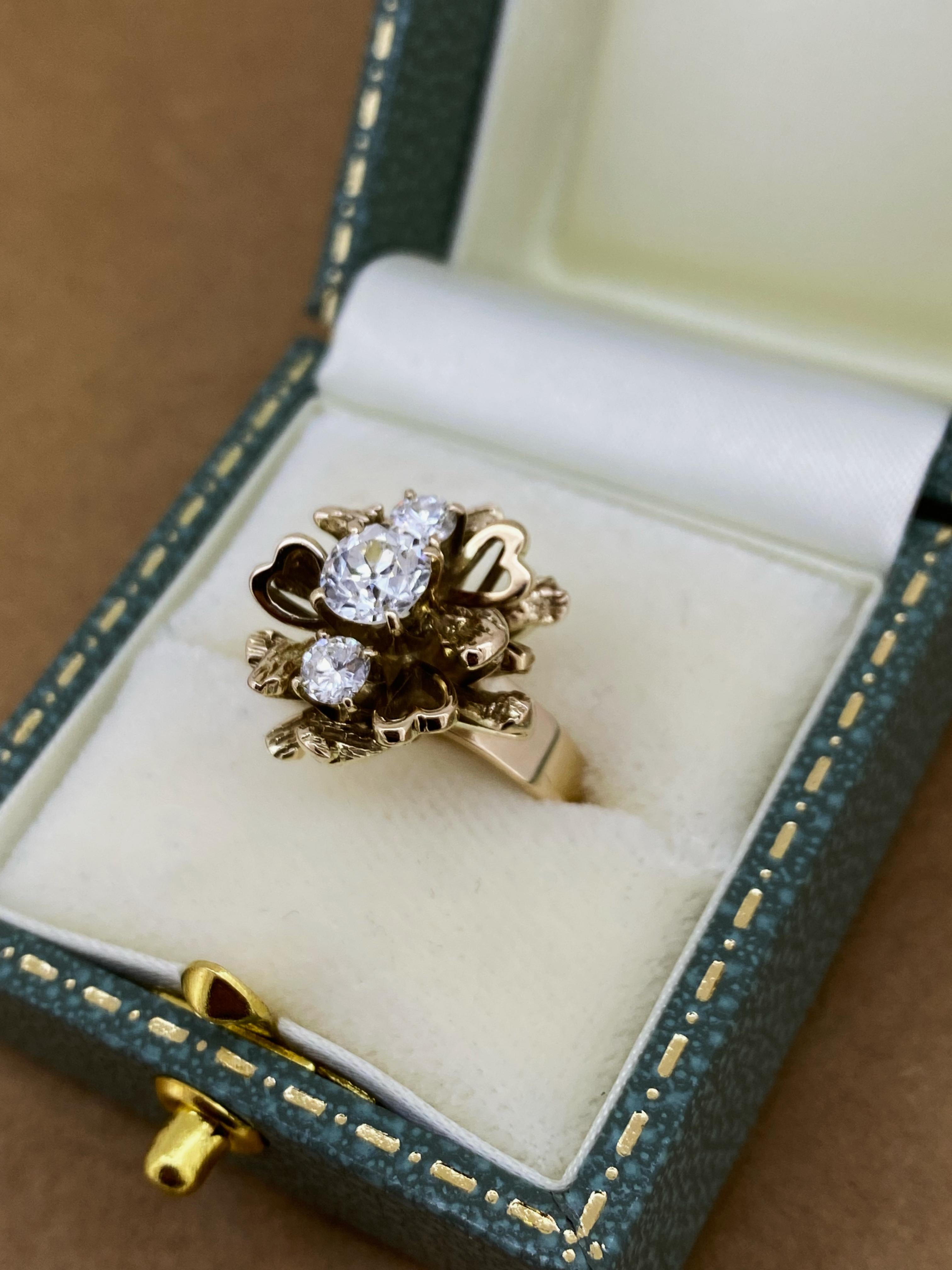1.05ct Old-European Cut Three-Stone Diamond Retro Flower Ring in 14K Rose Gold For Sale 1