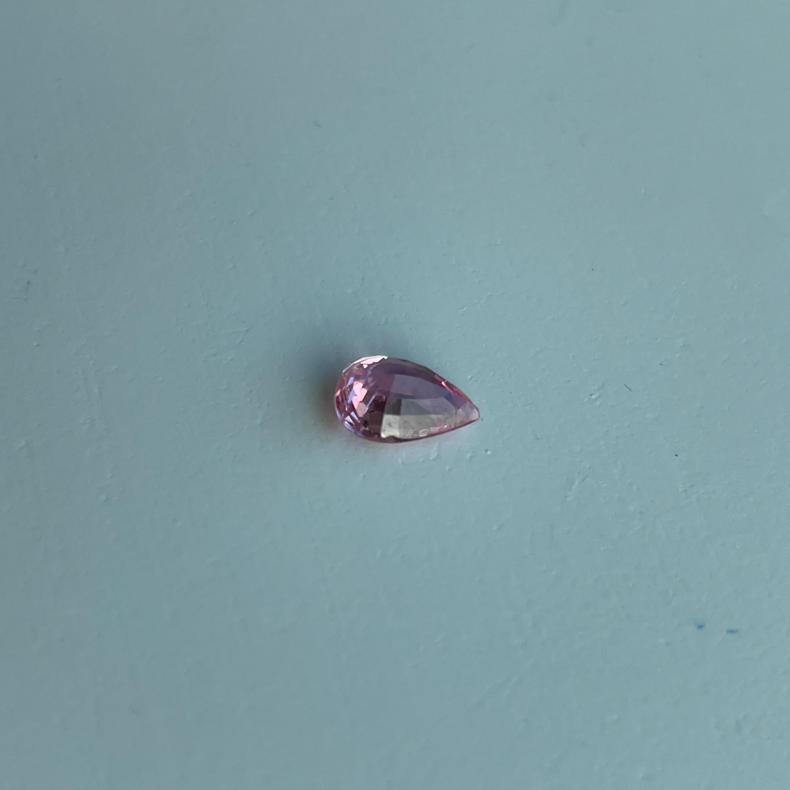 Pear Cut GIA certified 1.05Ct UNHEATED Padparadscha Sapphire